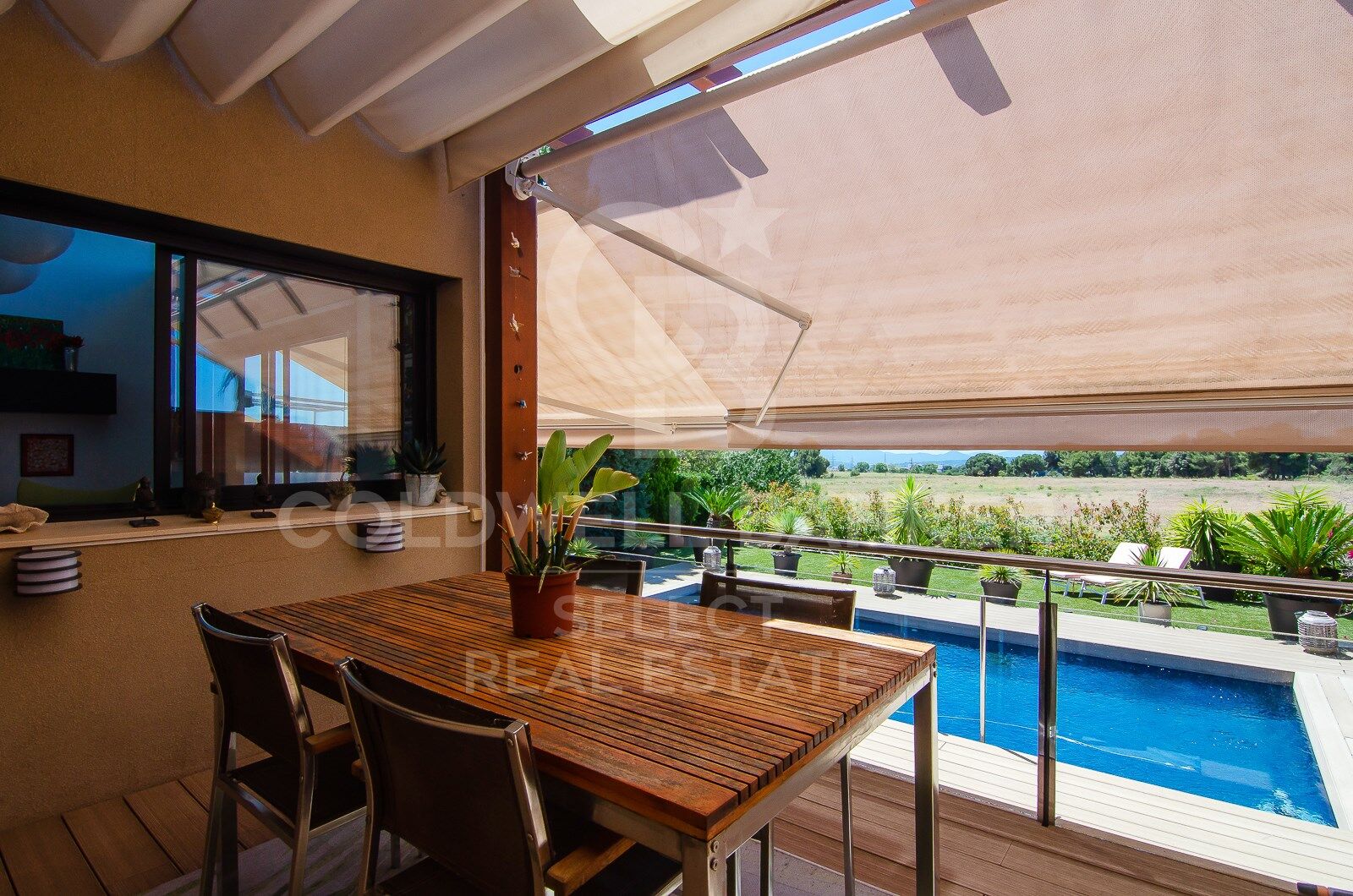 Hus i Matadepera, Barcelona, Spanien 4 sovrum, 424 kvm. Nr. 178588
