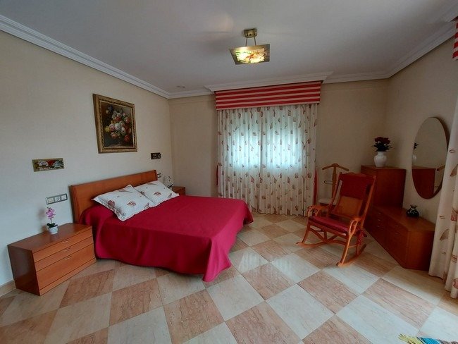 Villa in La Veleta, Alicante, Spain 5 bedrooms, 600 sq.m. No. 165088