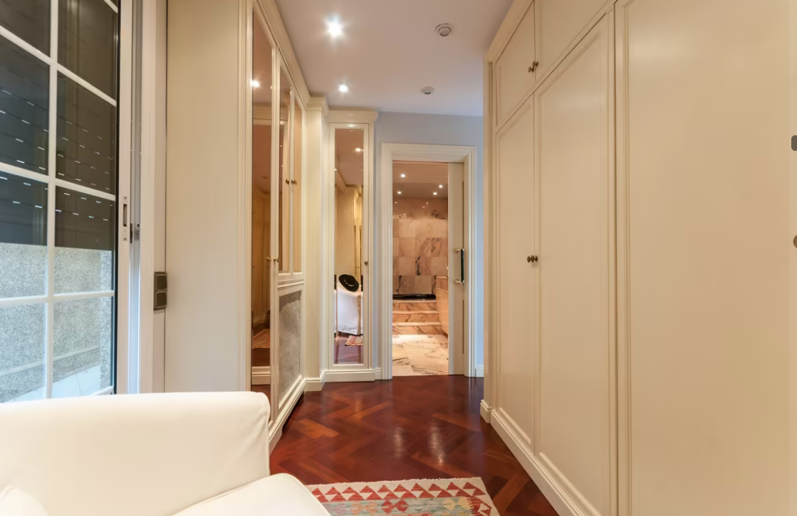 Wohnung in Eixample, Barcelona, Spanien 6 Schlafzimmer, 275 m2 Nr. 133473
