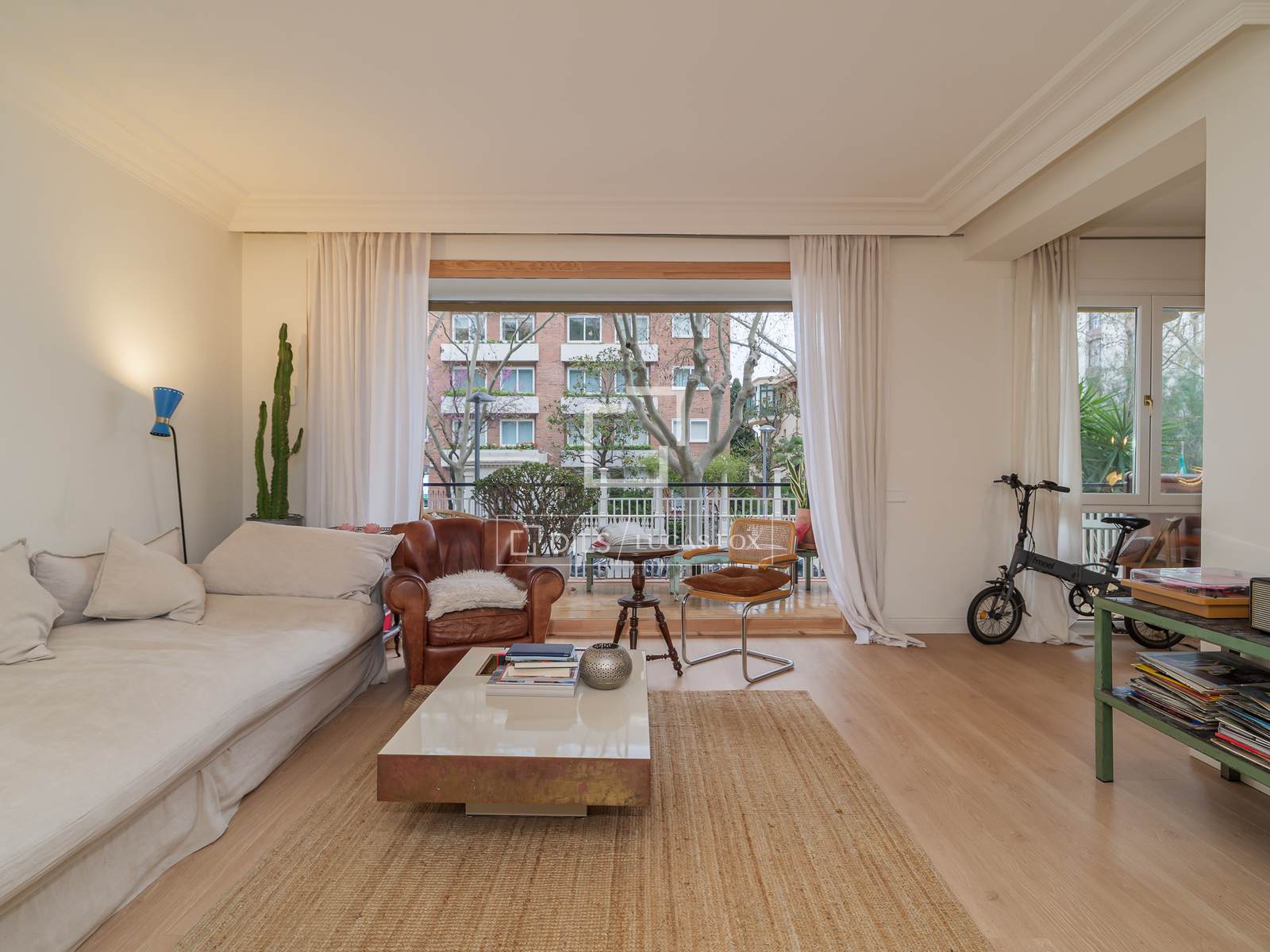 Huoneisto Barcelona, Espanja 4 makuuhuonetta, 180 m2 No. 166800