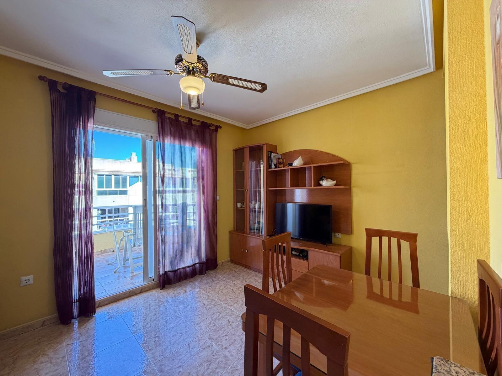 Appartamento a Torrevieja, Alicante, Spagna 2 camere da letto, 72 mq. N° 189671