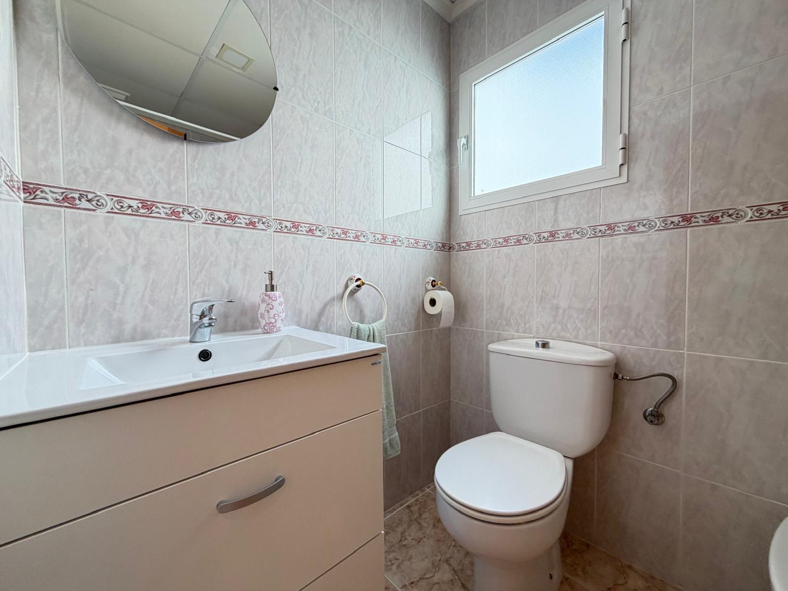 Appartamento a Torrevieja, Alicante, Spagna 2 camere da letto, 72 mq. N° 189671