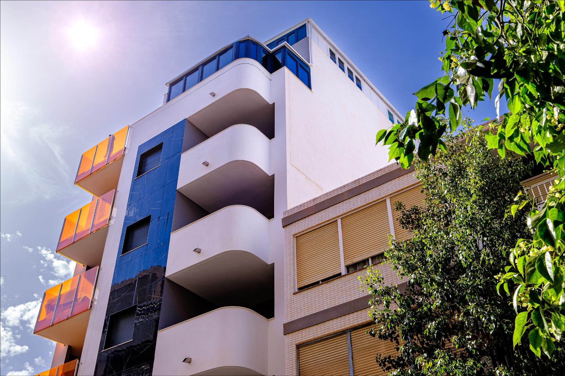 Apartamento en Torrevieja, Alicante, España 4 dormitorios,  No. 189676