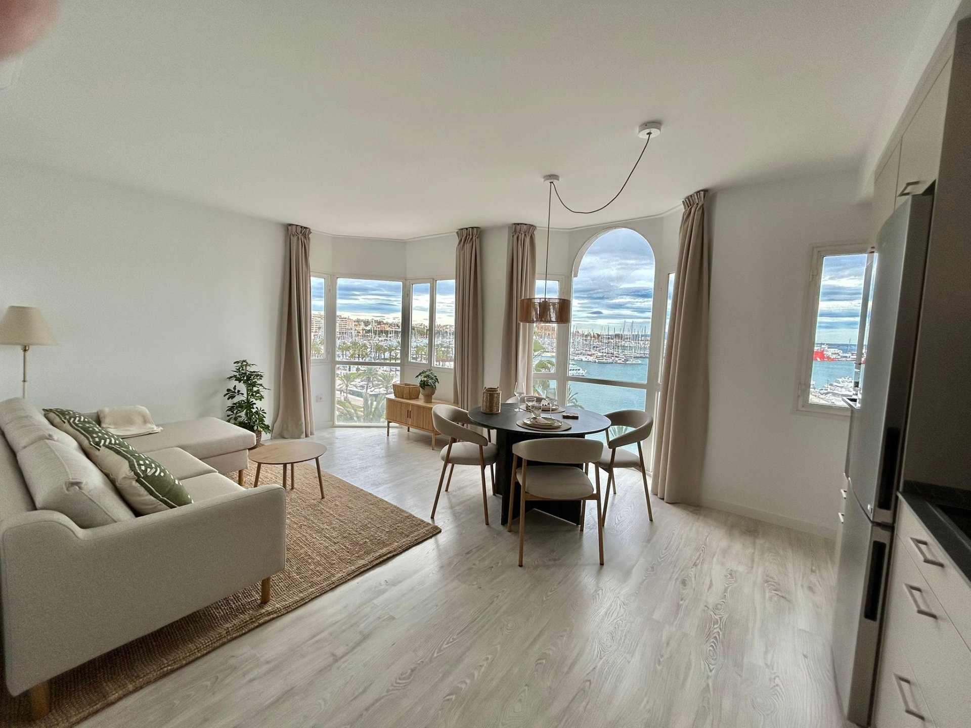 Apartment in Palma de Majorca, Mallorca, Spain 2 bedrooms, 73 sq.m. No. 194968