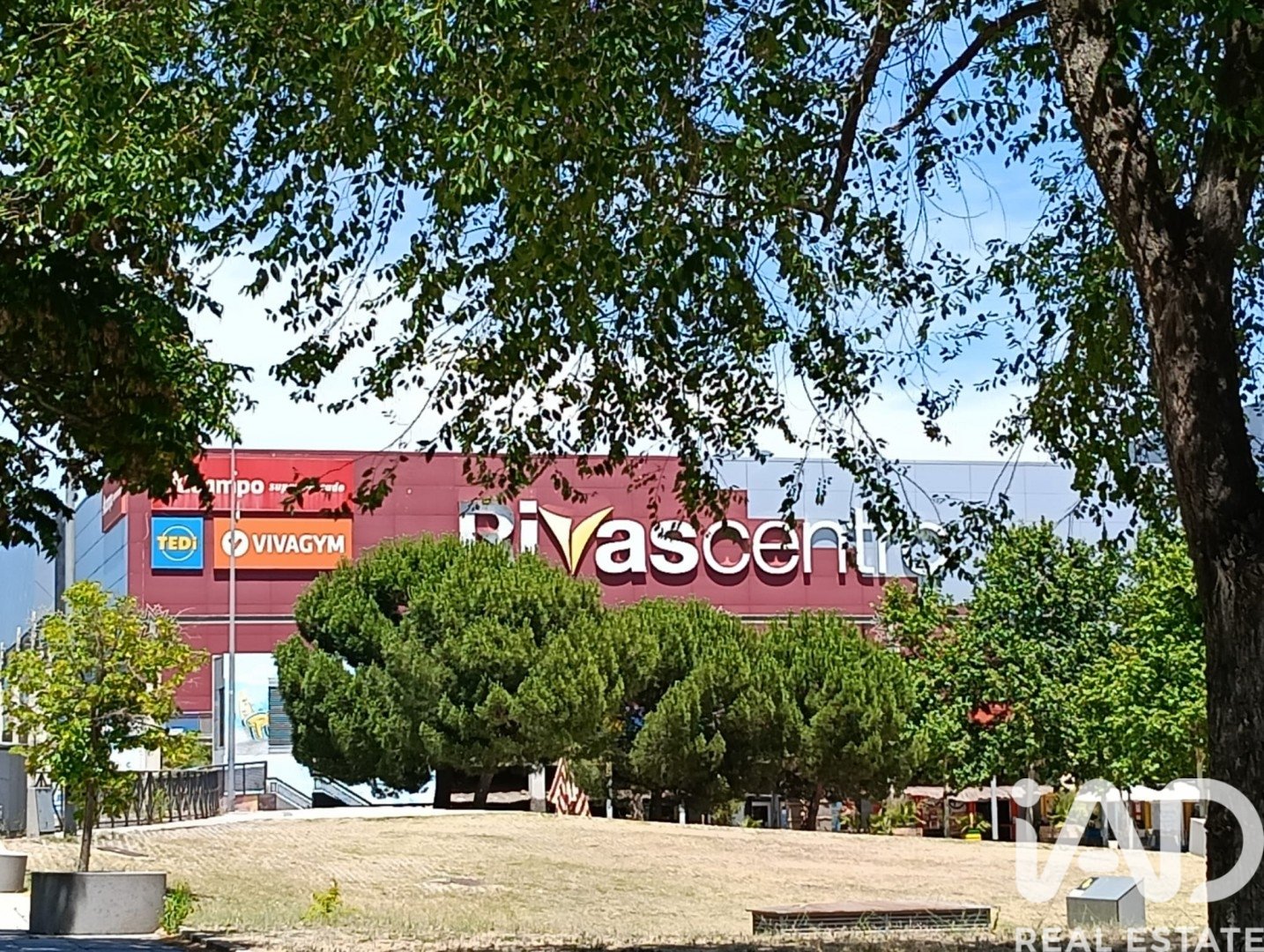 Gewerbeimmobilien in Rivas-Vaciamadrid, Madrid, Spanien 1 Schlafzimmer, 147 m2 Nr. 188486