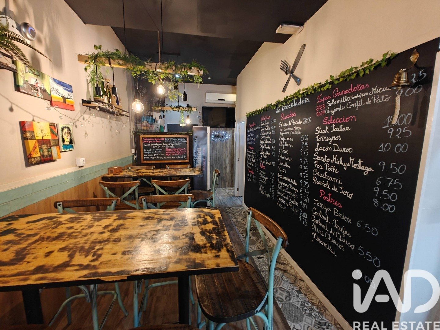 Bar en Cerdanyola del Vallès, Barcelona, España 66 m2 No. 188489