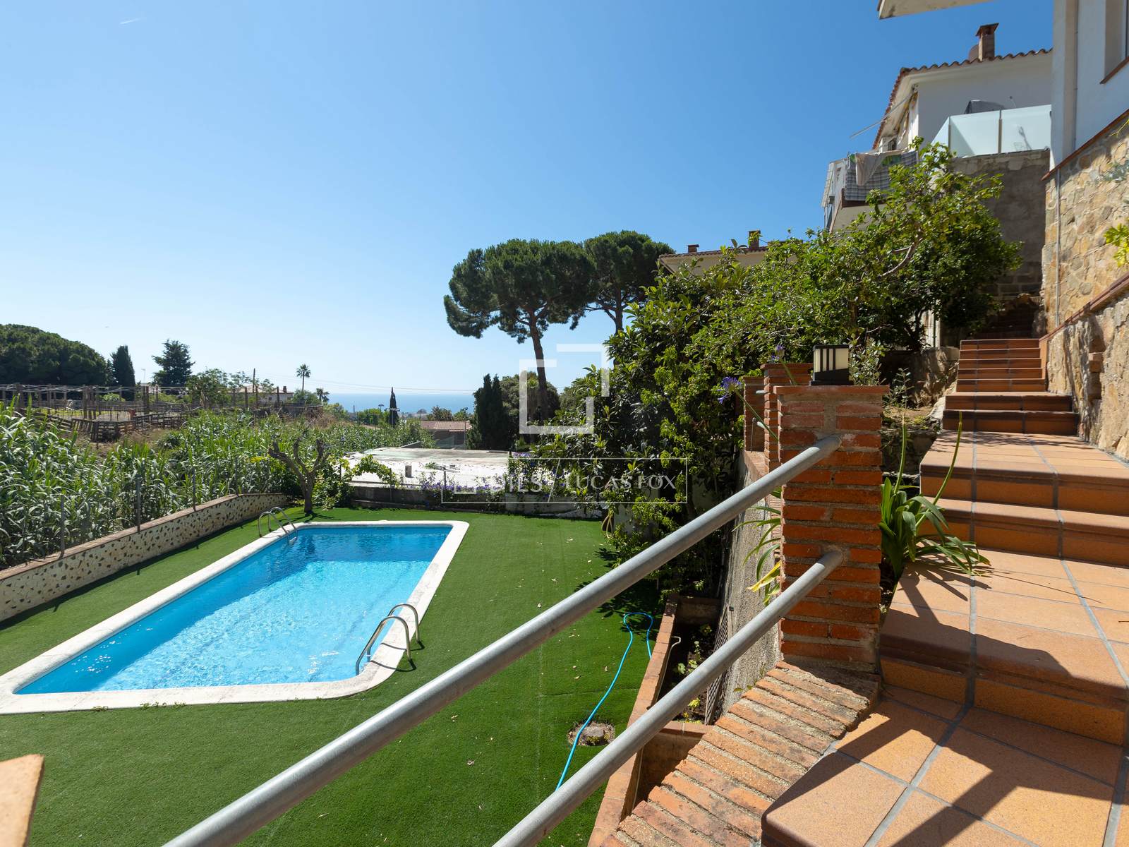 Villa i Cabrils, Barcelona, Spanien 4 sovrum, 226 kvm. Nr. 192575