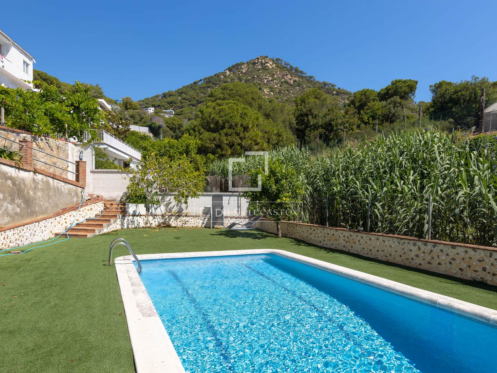Villa i Cabrils, Barcelona, Spanien 4 sovrum, 226 kvm. Nr. 192575