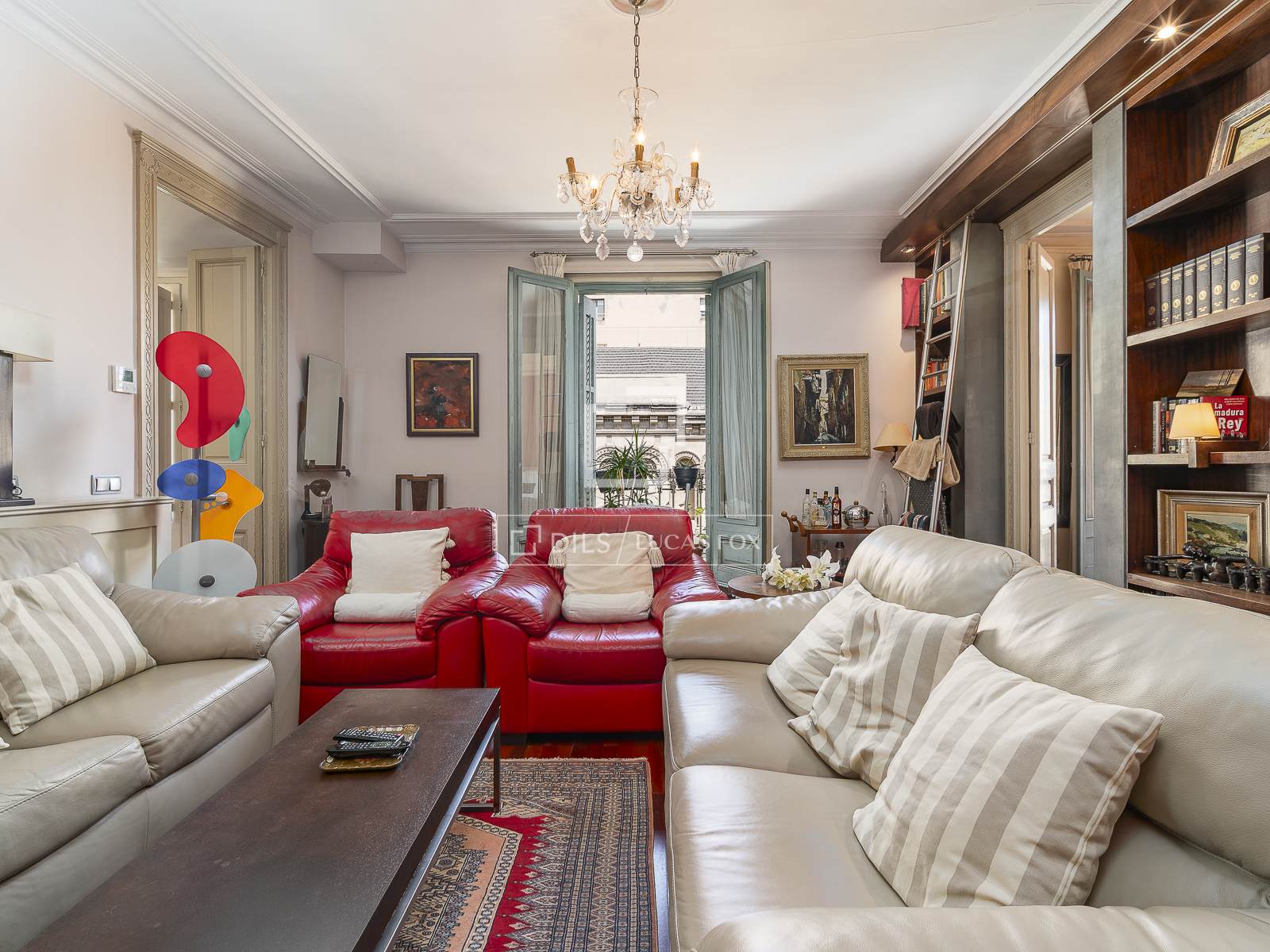 Apartment in Barcelona, Spain 3 bedrooms, 141 sq.m. No. 192574
