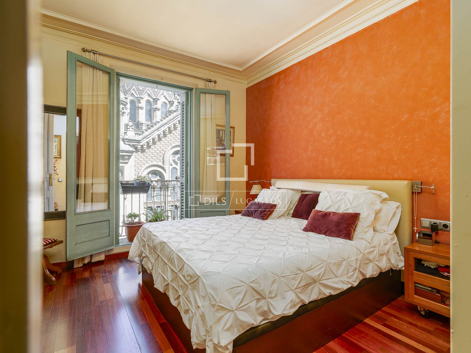 Apartment in Barcelona, Spain 3 bedrooms, 141 sq.m. No. 192574