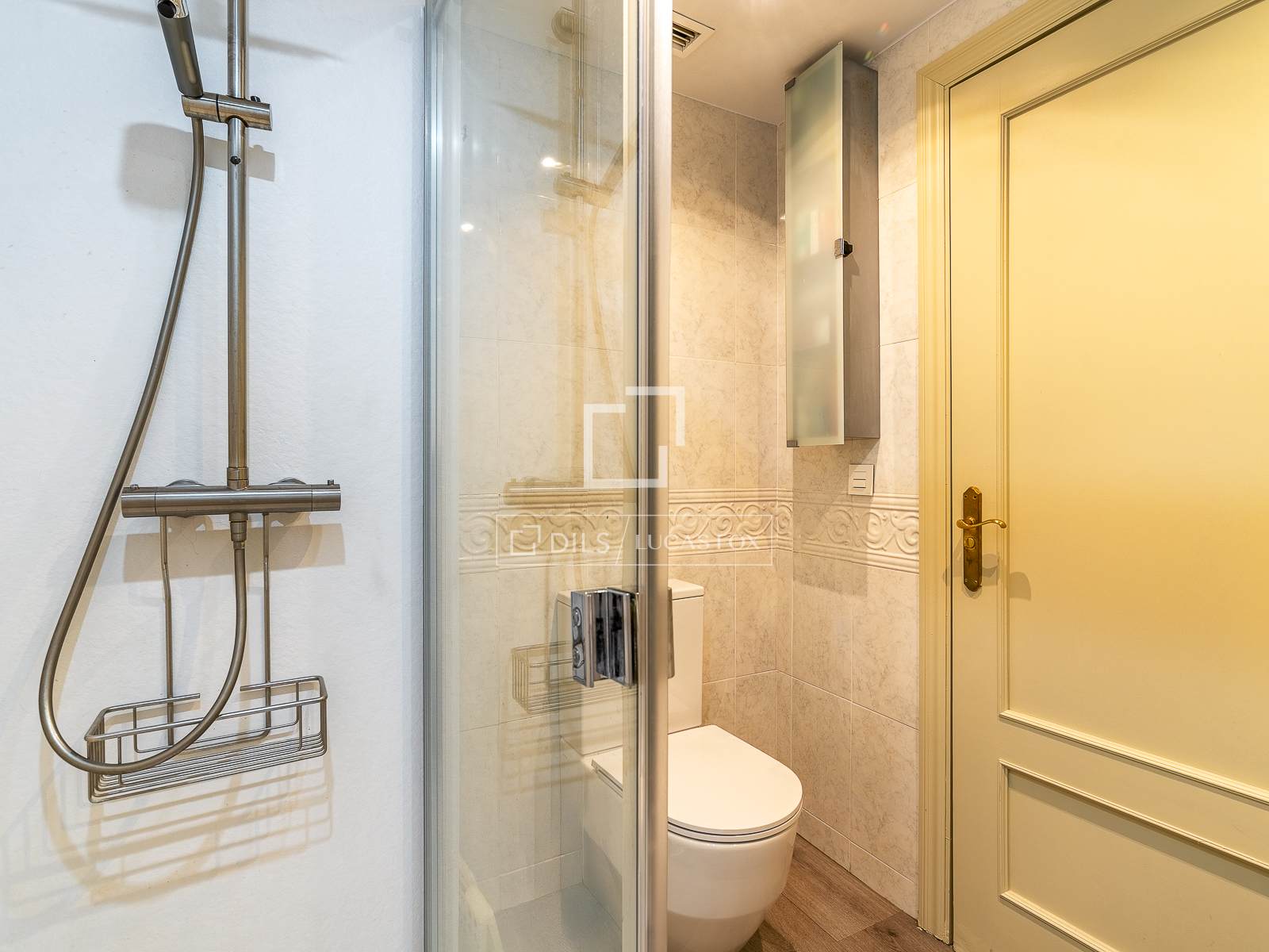 Apartment in Barcelona, Spain 3 bedrooms, 141 sq.m. No. 192574