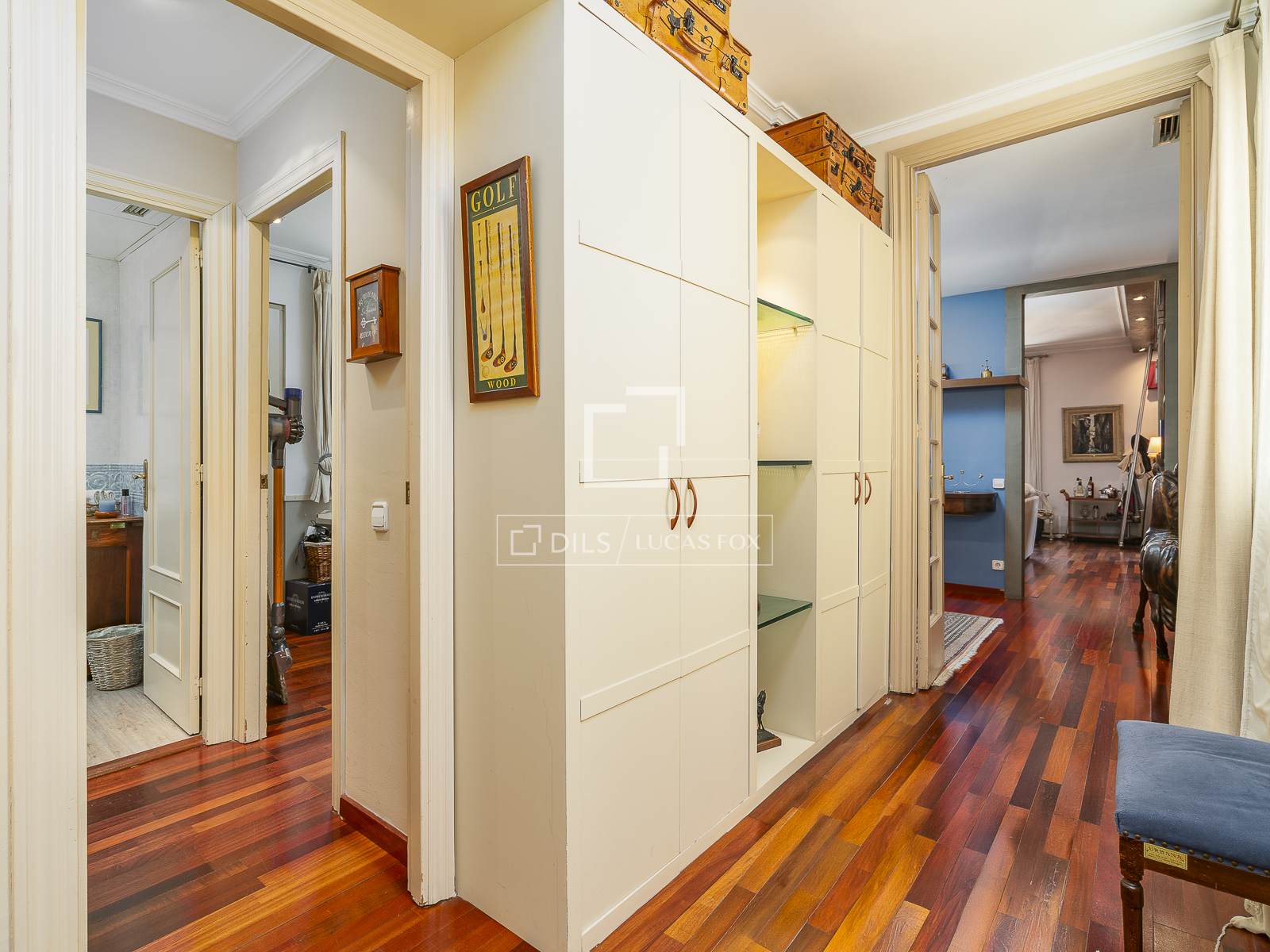Apartment in Barcelona, Spain 3 bedrooms, 141 sq.m. No. 192574