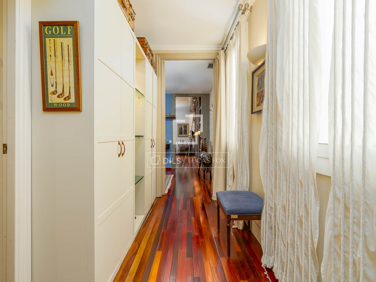 Apartment in Barcelona, Spain 3 bedrooms, 141 sq.m. No. 192574