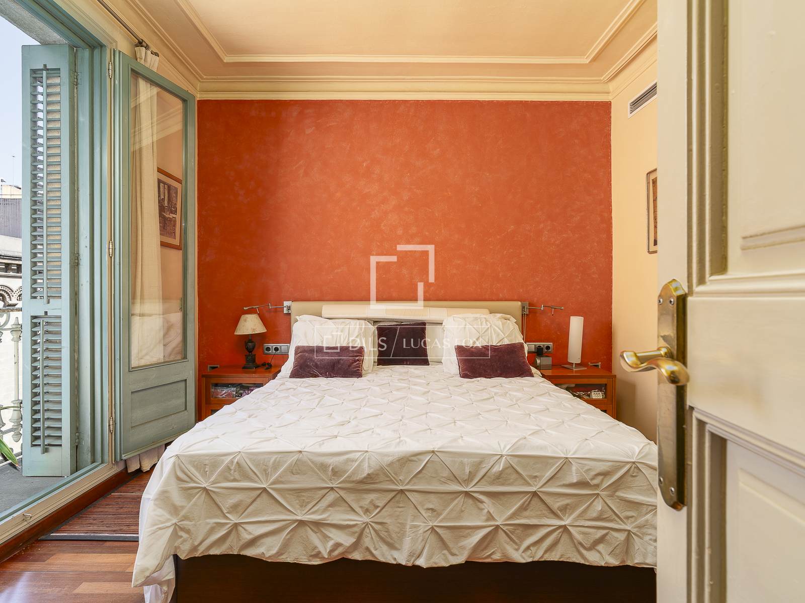 Apartment in Barcelona, Spain 3 bedrooms, 141 sq.m. No. 192574