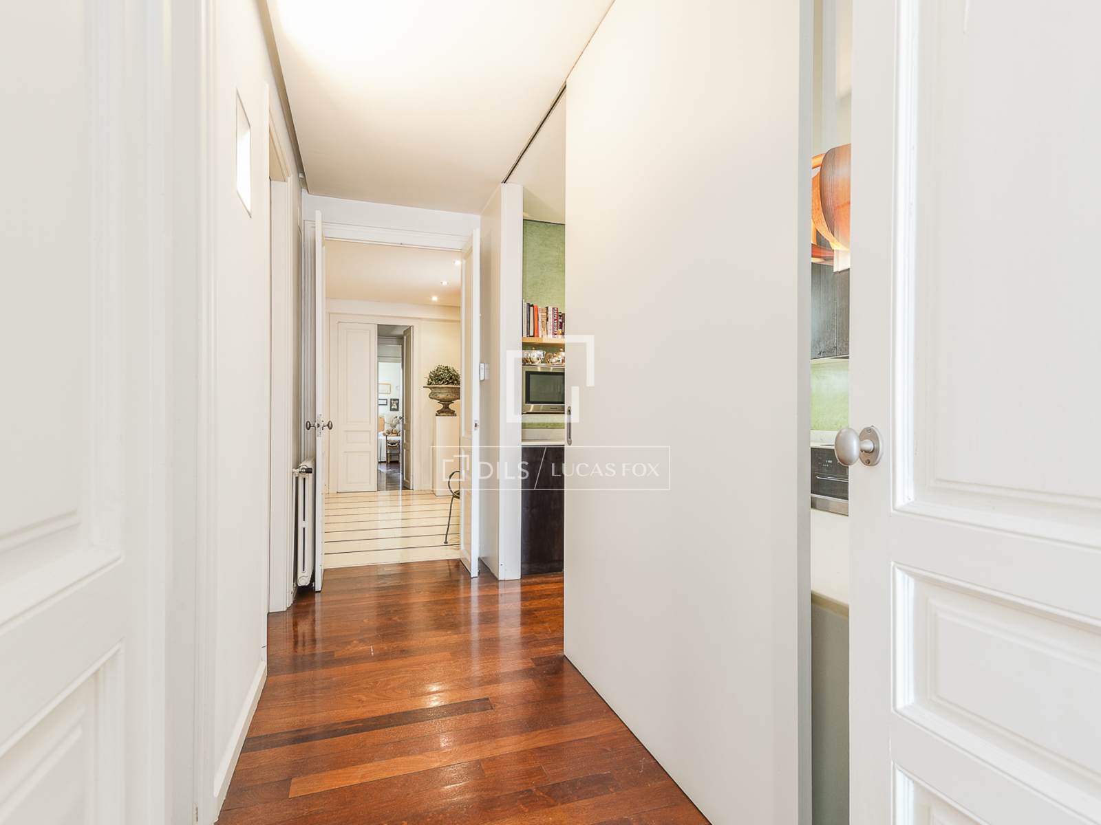Dzīvoklis Barcelona, Spānijā 3 istabas, 168 m2 Nr. 192576