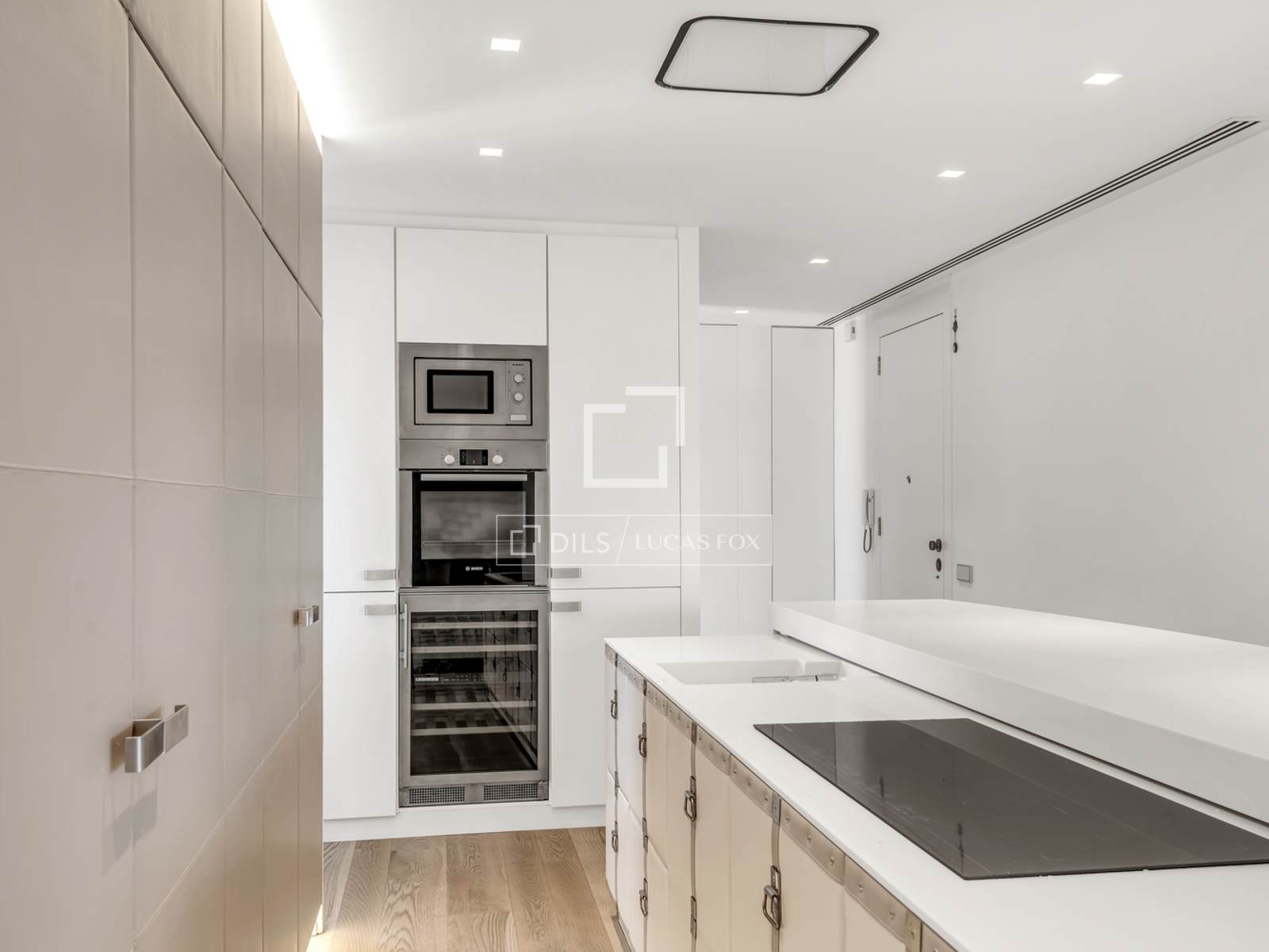 Penthouse in Barcelona, Spain 2 bedrooms, 91 sq.m. No. 192580