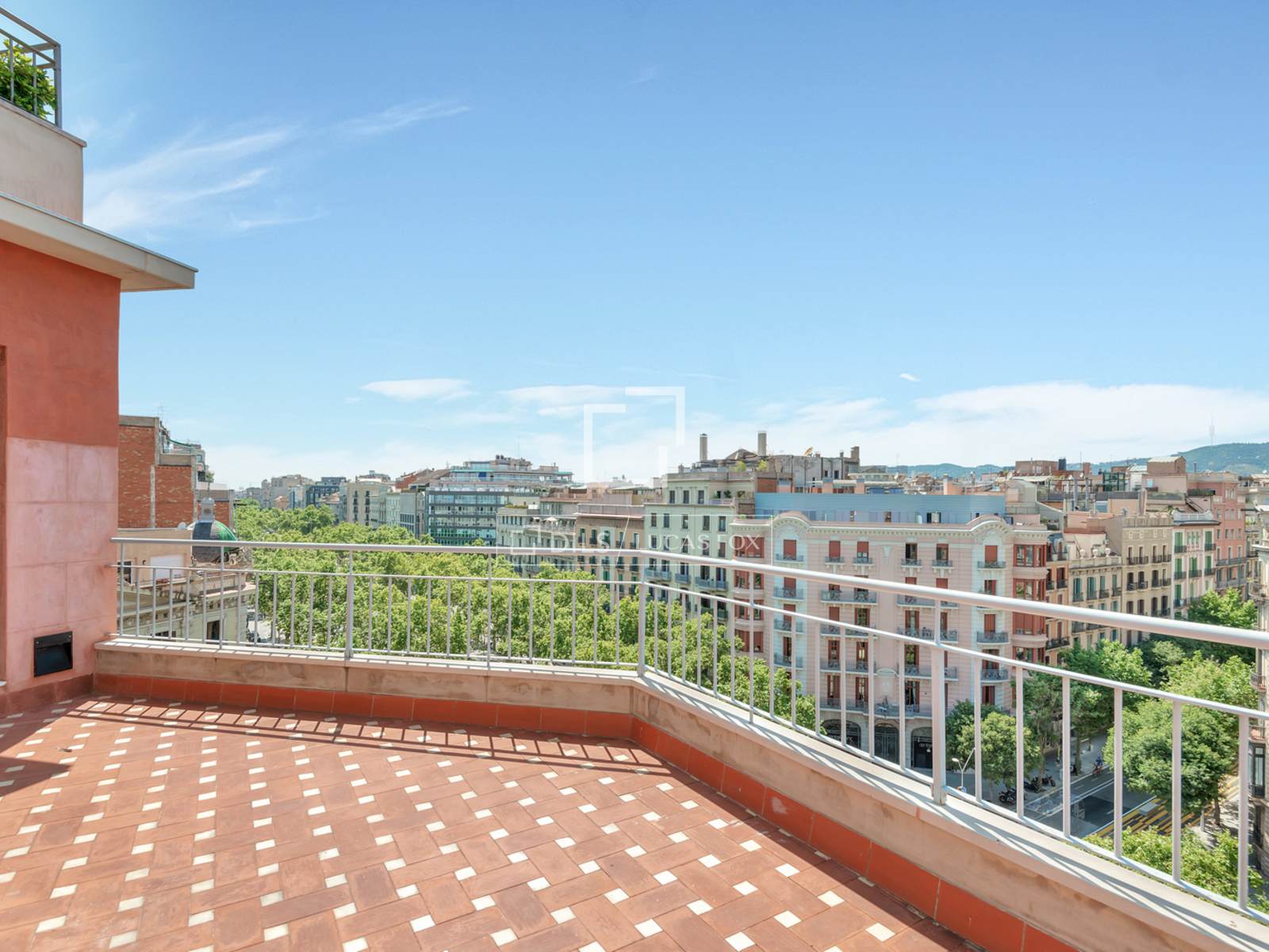 Penthouse in Barcelona, Spain 2 bedrooms, 91 sq.m. No. 192580