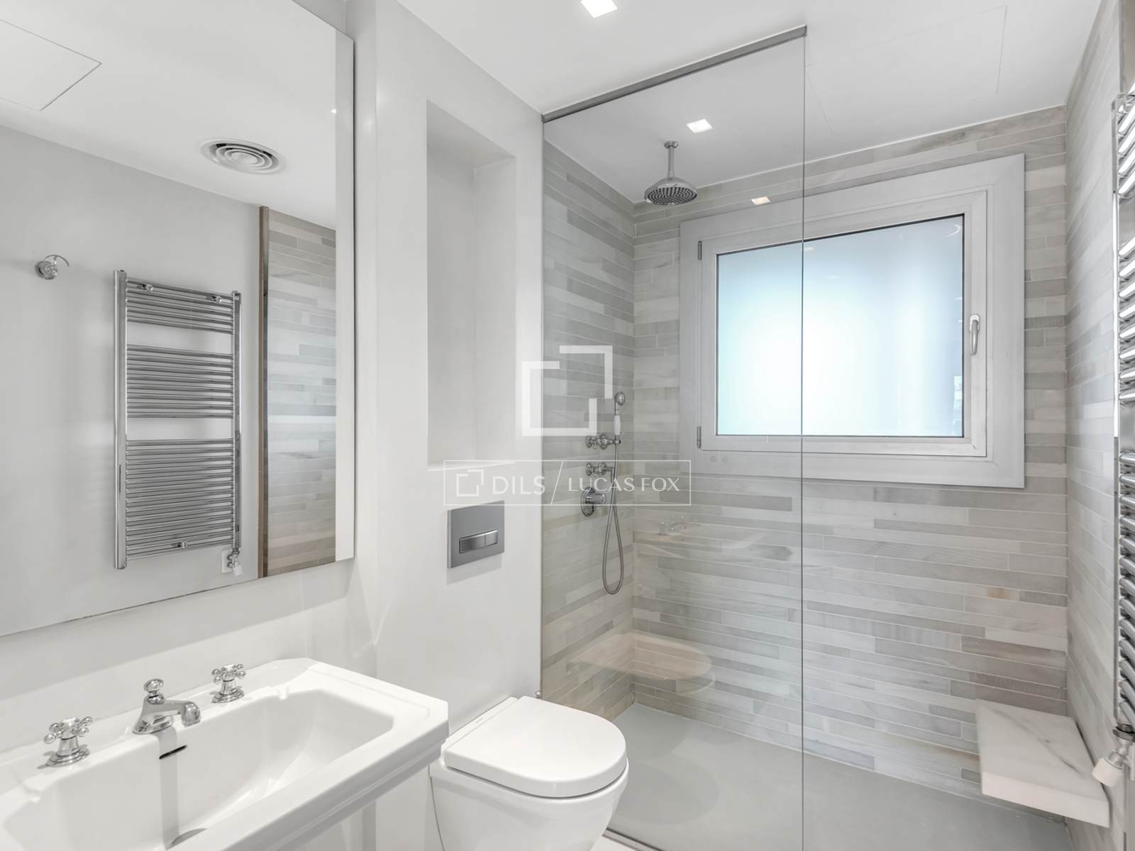 Penthouse in Barcelona, Spain 2 bedrooms, 91 sq.m. No. 192580