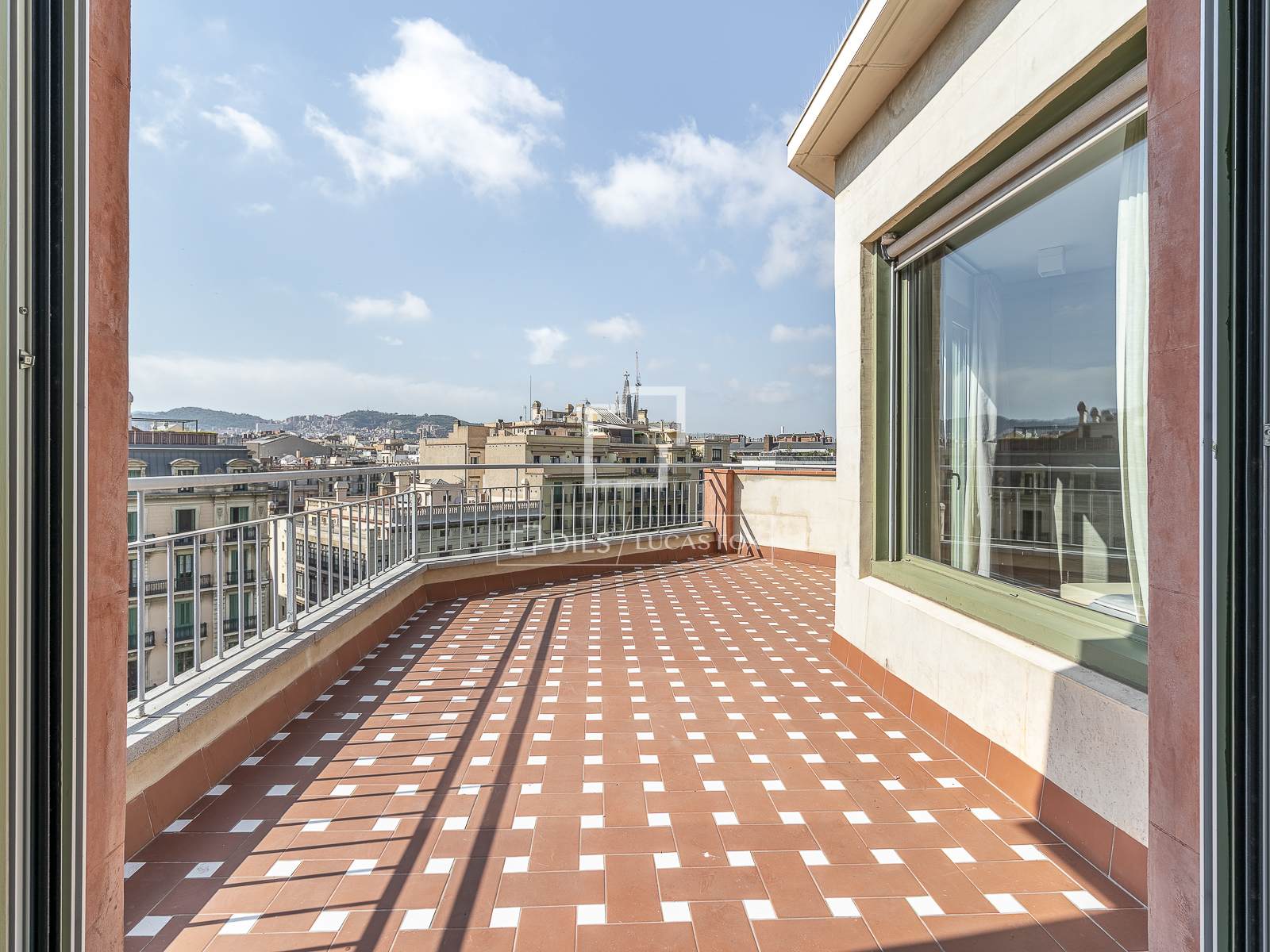 Penthouse in Barcelona, Spain 2 bedrooms, 91 sq.m. No. 192580
