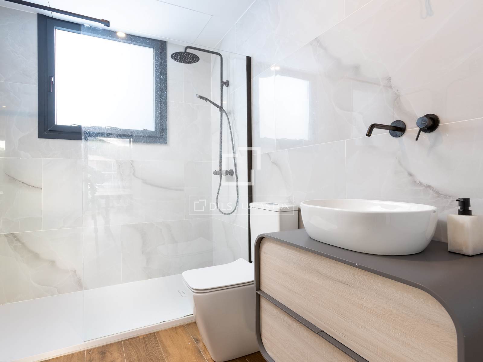 Villa in Premia De Dalt, Barcelona, Spain 6 bedrooms, 382 sq.m. No. 160814
