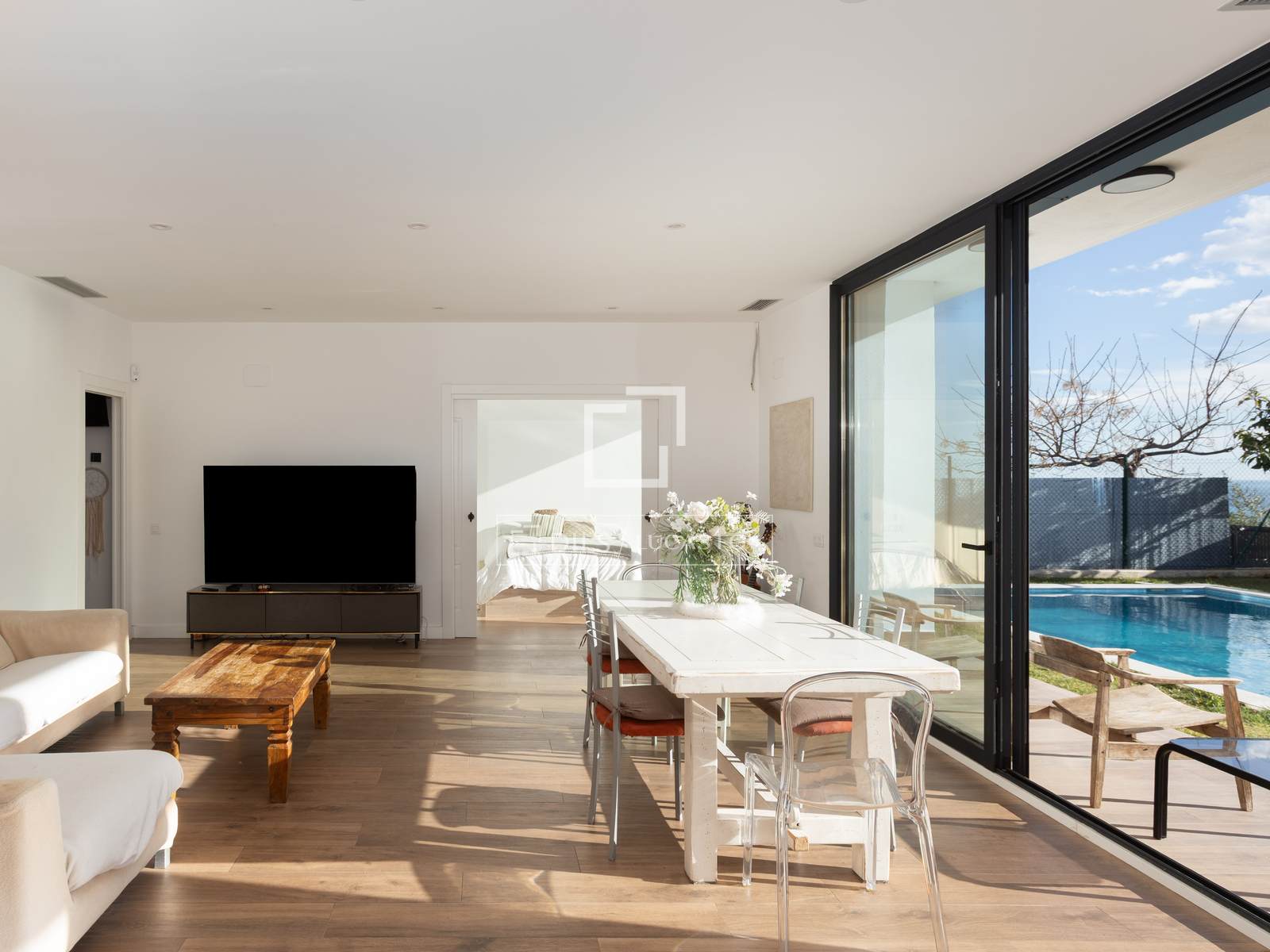 Villa in Premia De Dalt, Barcelona, Spain 6 bedrooms, 382 sq.m. No. 160814