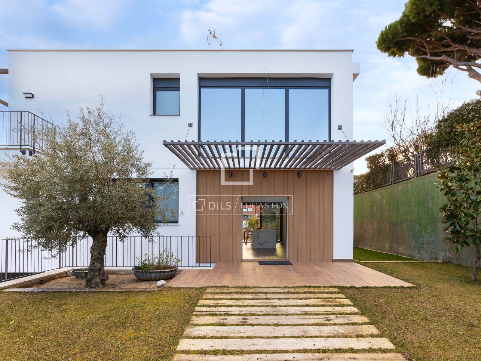 Villa in Premia De Dalt, Barcelona, Spain 6 bedrooms, 382 sq.m. No. 160814