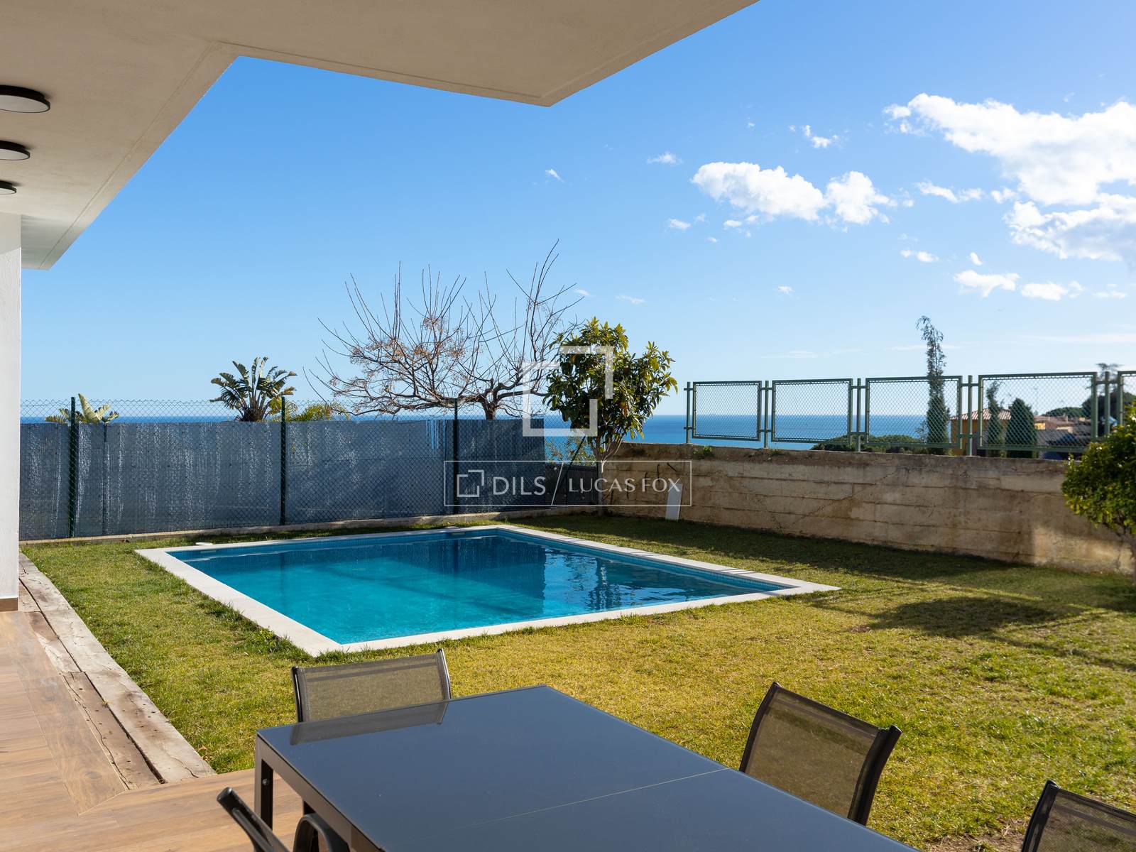Villa in Premia De Dalt, Barcelona, Spain 6 bedrooms, 382 sq.m. No. 160814