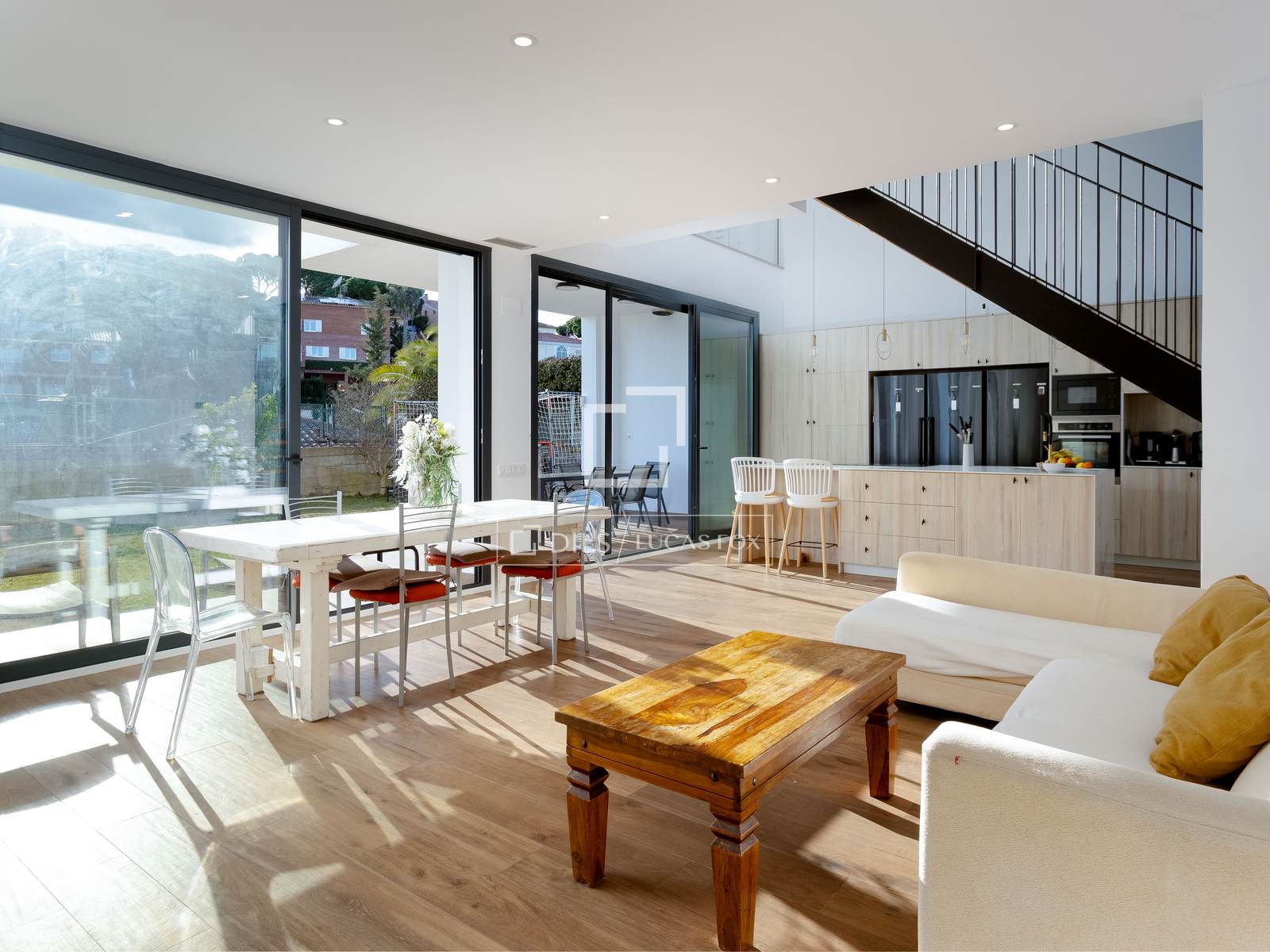 Villa in Premia De Dalt, Barcelona, Spain 6 bedrooms, 382 sq.m. No. 160814