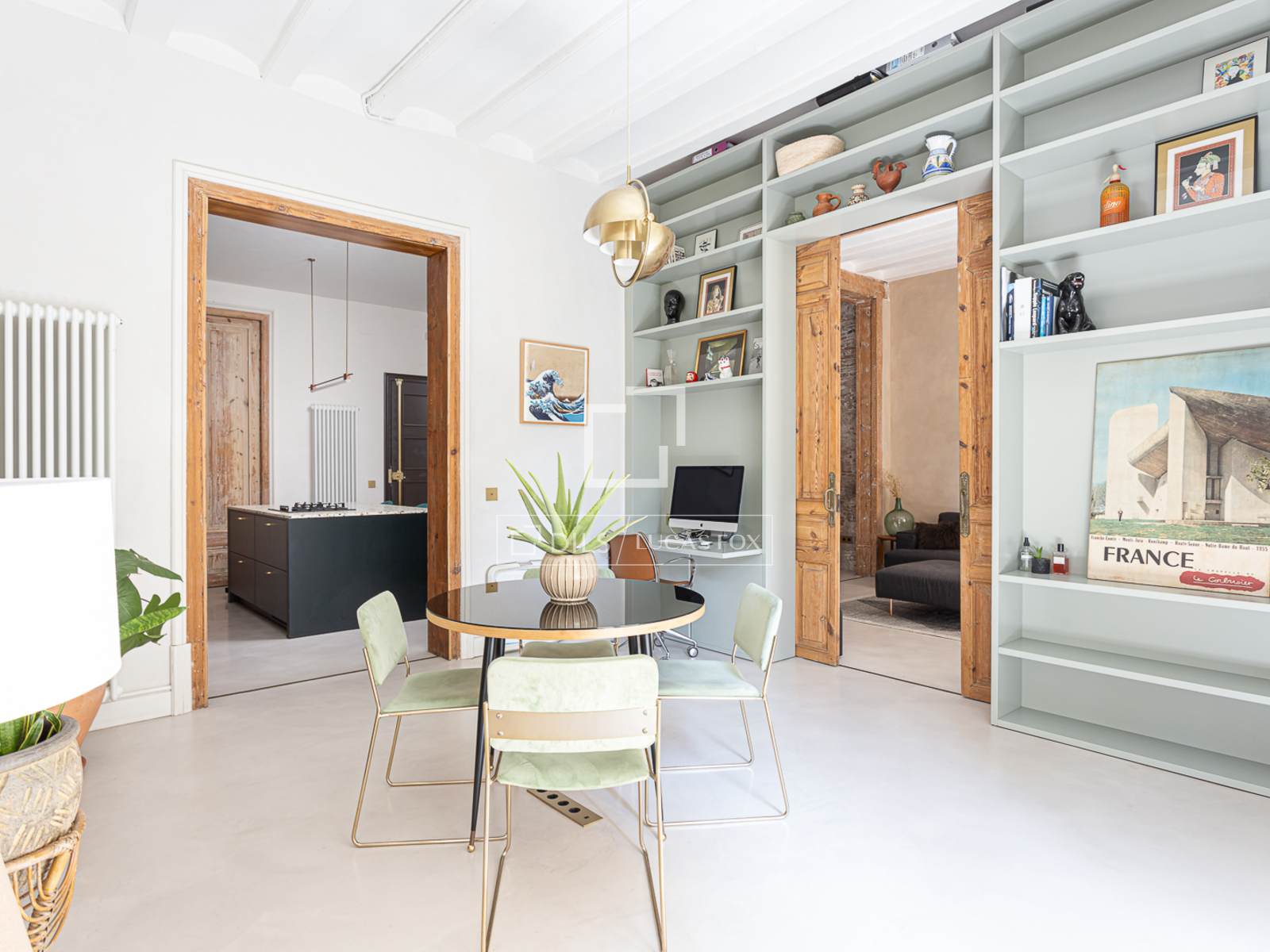 Apartamento en Barcelona, España 3 dormitorios, 178 m2 No. 160811