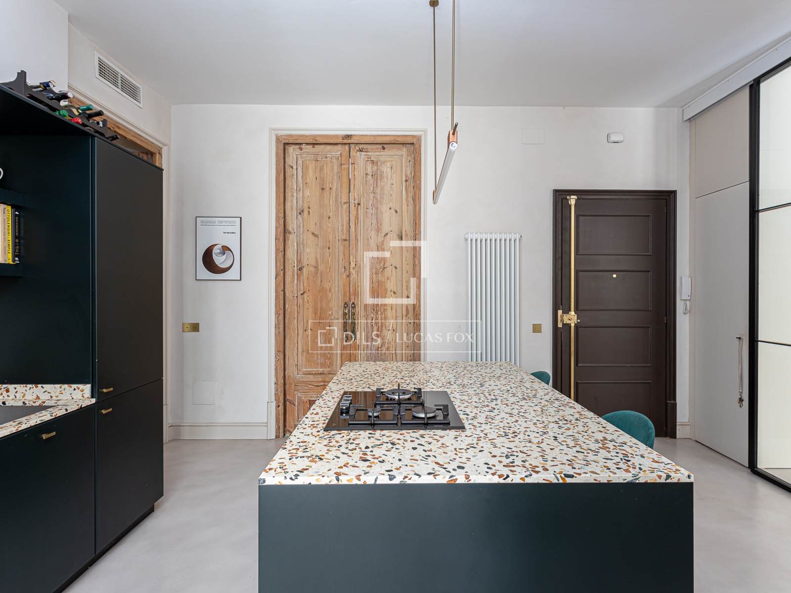 Apartamento en Barcelona, España 3 dormitorios, 178 m2 No. 160811