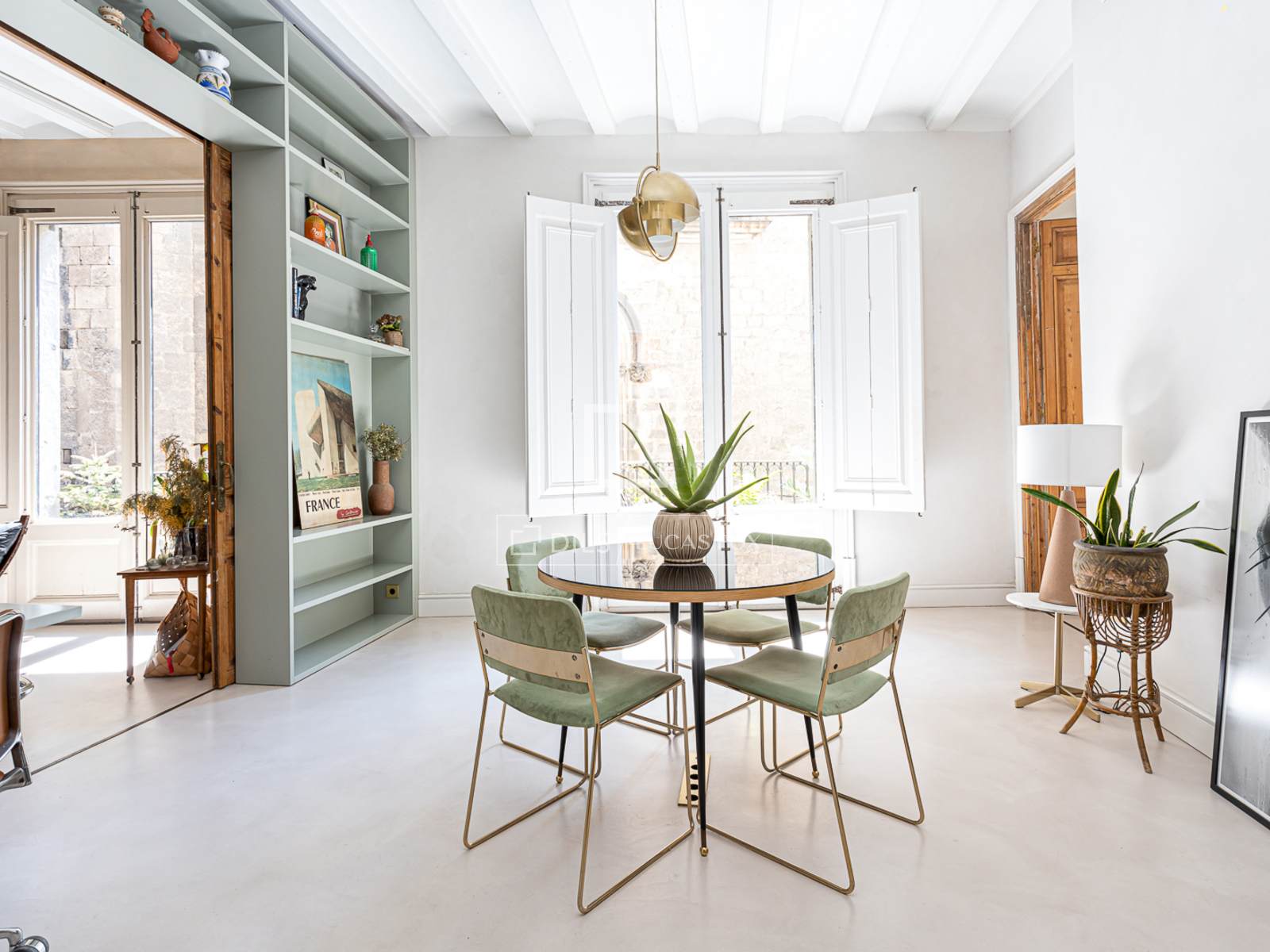 Apartamento en Barcelona, España 3 dormitorios, 178 m2 No. 160811