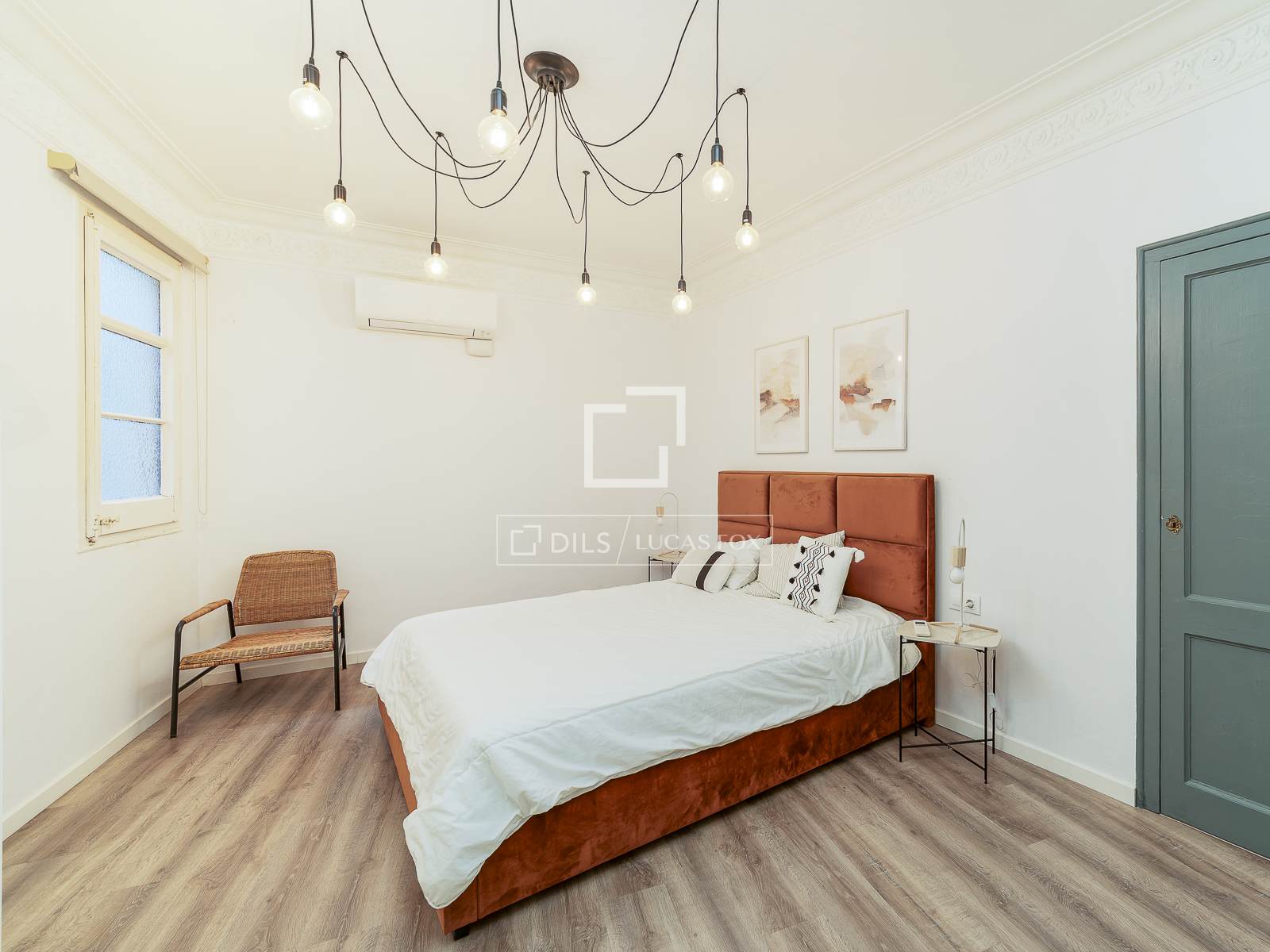 Квартира в Барселона, Испания 4 спальни, 137м2 №160816