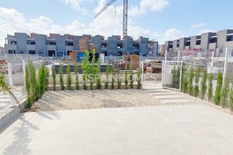 Apartament w Torrevieja, Alicante, Hiszpania 2 sypialnie, 63 mkw. nr 168683