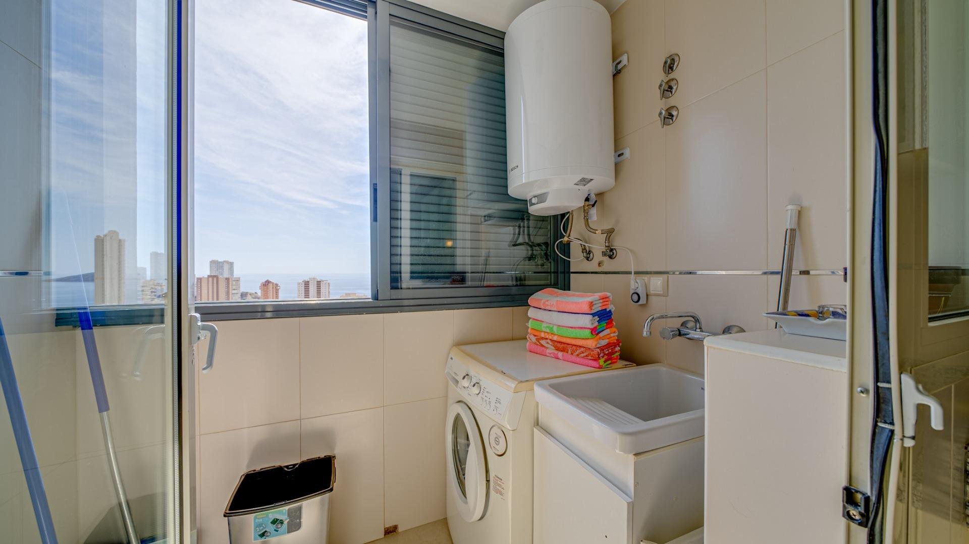 Apartment in Benidorm, Alicante, Spain 1 bedroom, 92 sq.m. No. 165181