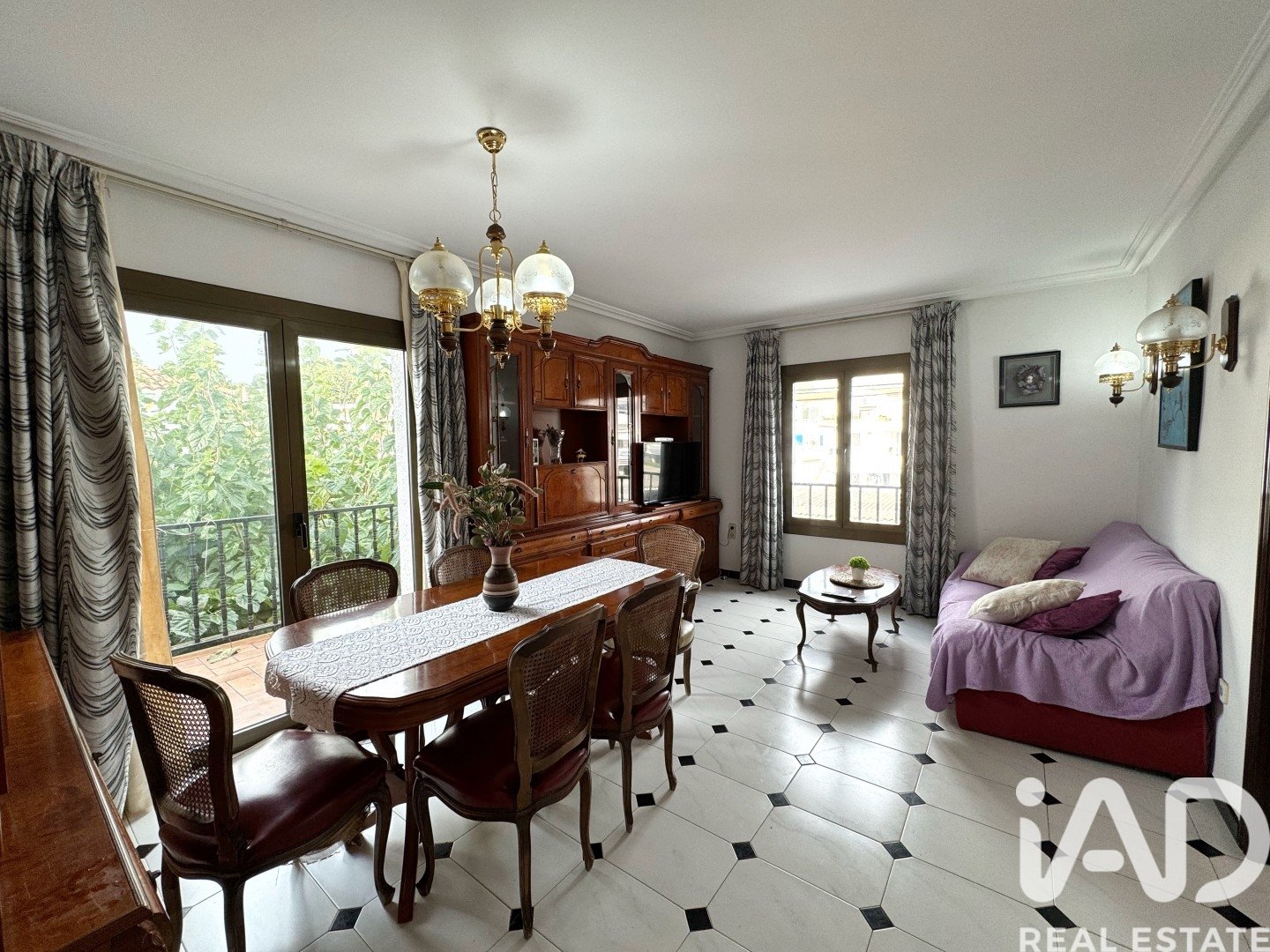 Commercial property in Mont-roig del Camp, Tarragona, Spain 3 bedrooms, 190 sq.m. No. 188176