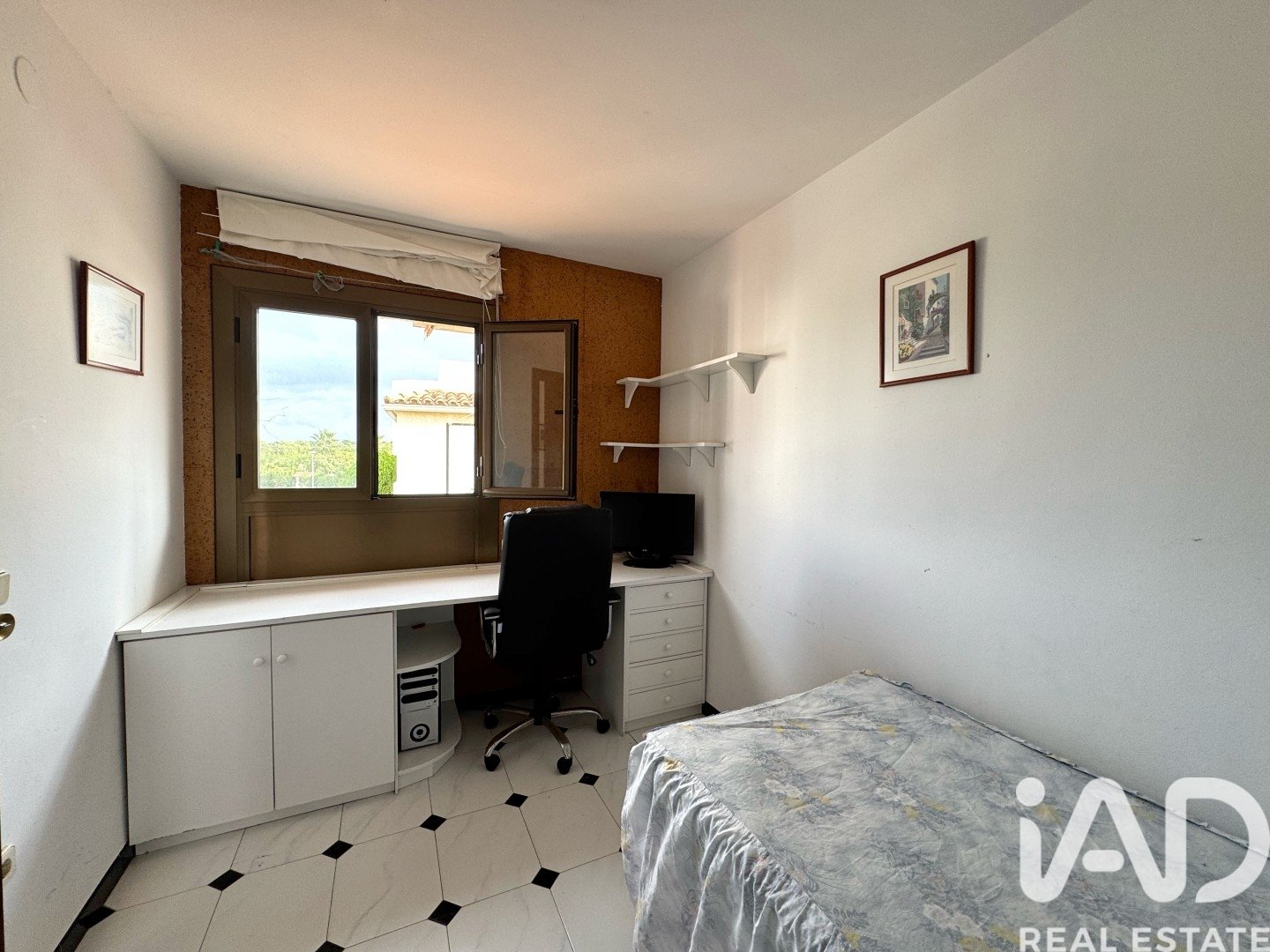 Commercial property in Mont-roig del Camp, Tarragona, Spain 3 bedrooms, 190 sq.m. No. 188176