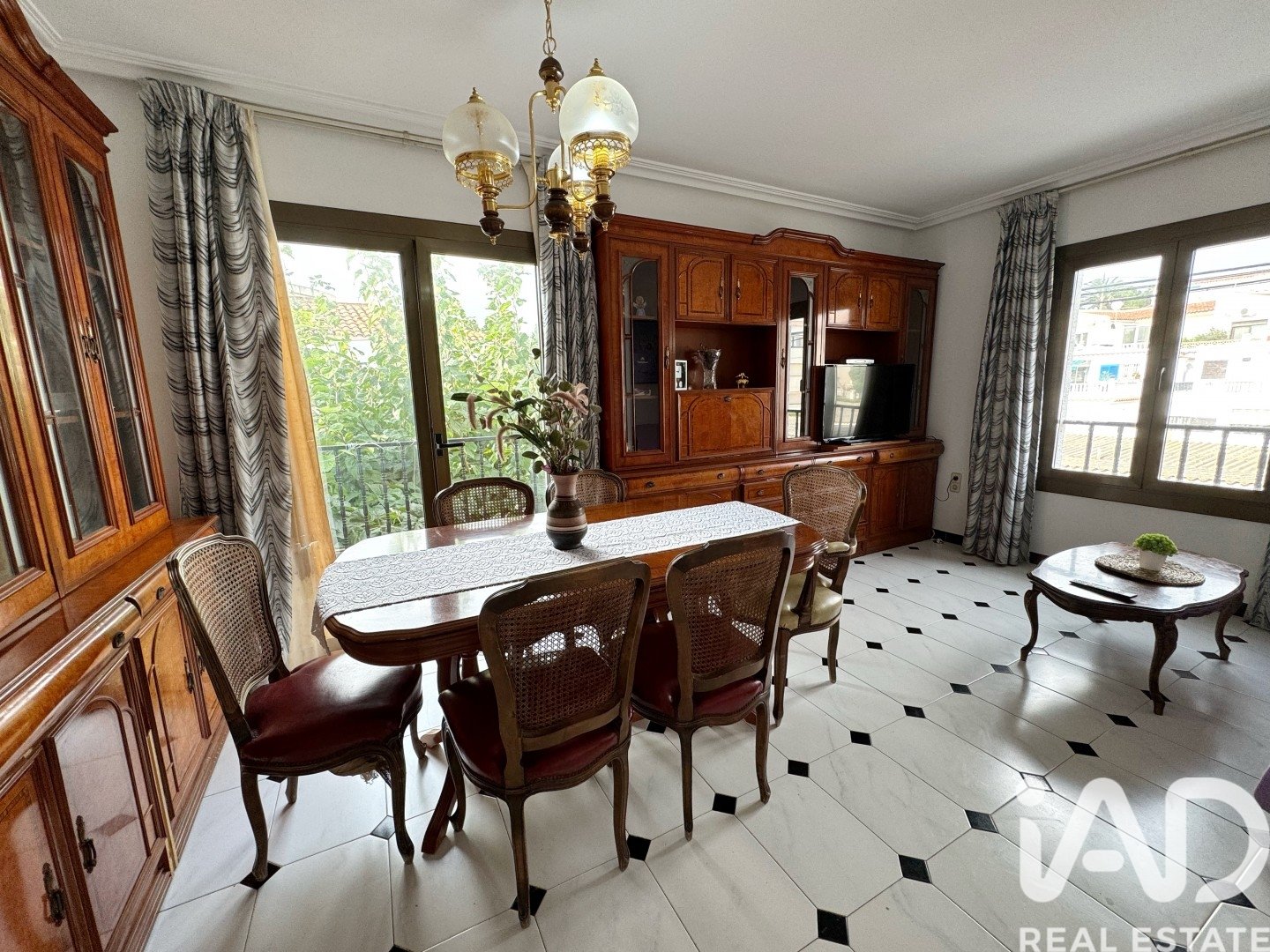 Commercial property in Mont-roig del Camp, Tarragona, Spain 3 bedrooms, 190 sq.m. No. 188176