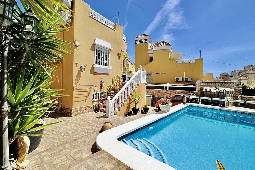 Villa Villamartin, Alicante, Spānijā 4 istabas, 180 m2 Nr. 103551