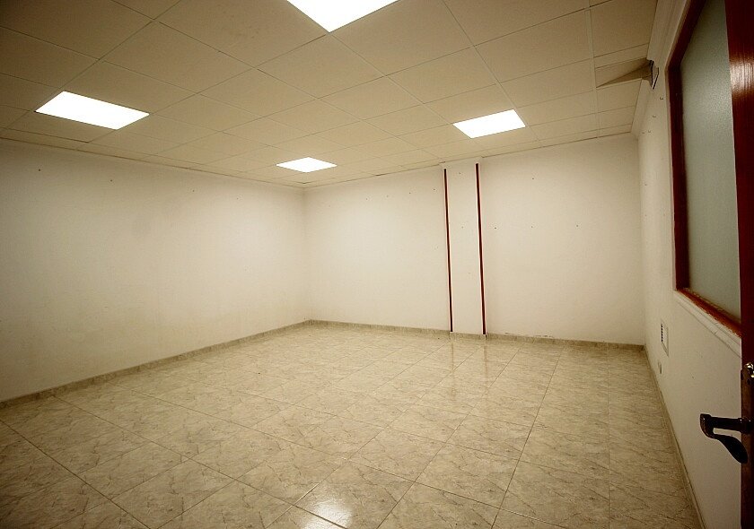 Propiedad comercial en La Zenia, Alicante, España 300 m2 No. 103550