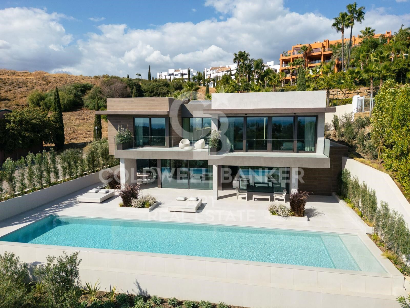 Villa in Benahavis, Malaga, Spain 5 bedrooms, 540 sq.m. No. 157446