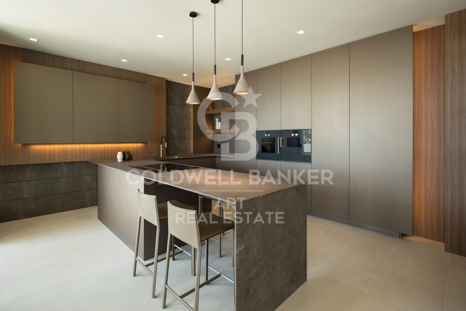 Villa in Benahavis, Malaga, Spain 5 bedrooms, 540 sq.m. No. 157446