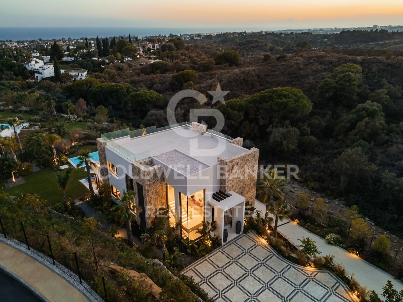 Villa i Marbella, Malaga, Spanien 5 sovrum, 825 kvm. Nr. 157443
