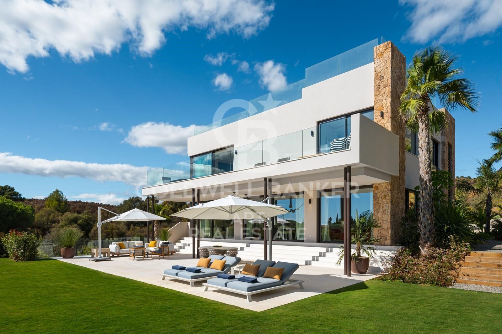 Villa i Marbella, Malaga, Spanien 5 sovrum, 825 kvm. Nr. 157443