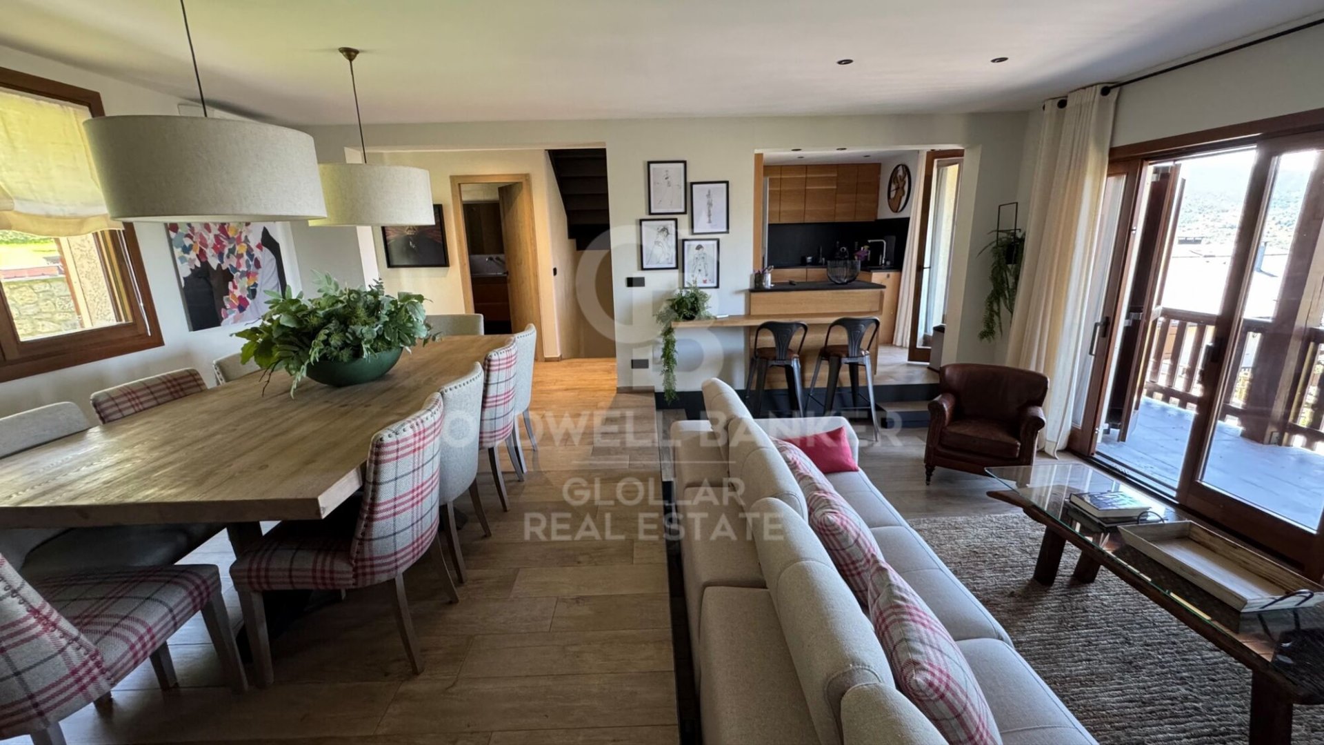 House en Espagne 3 chambres, 175 m2 No. 157445