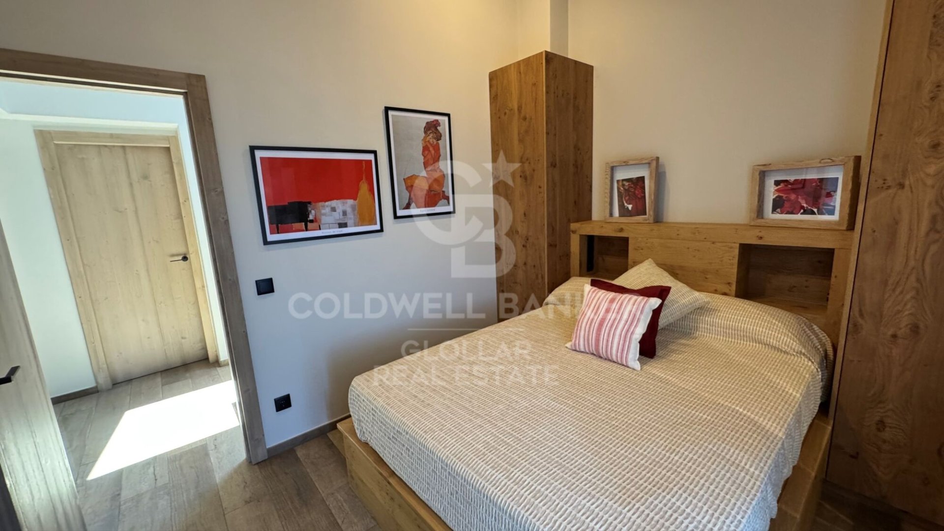 House en Espagne 3 chambres, 175 m2 No. 157445