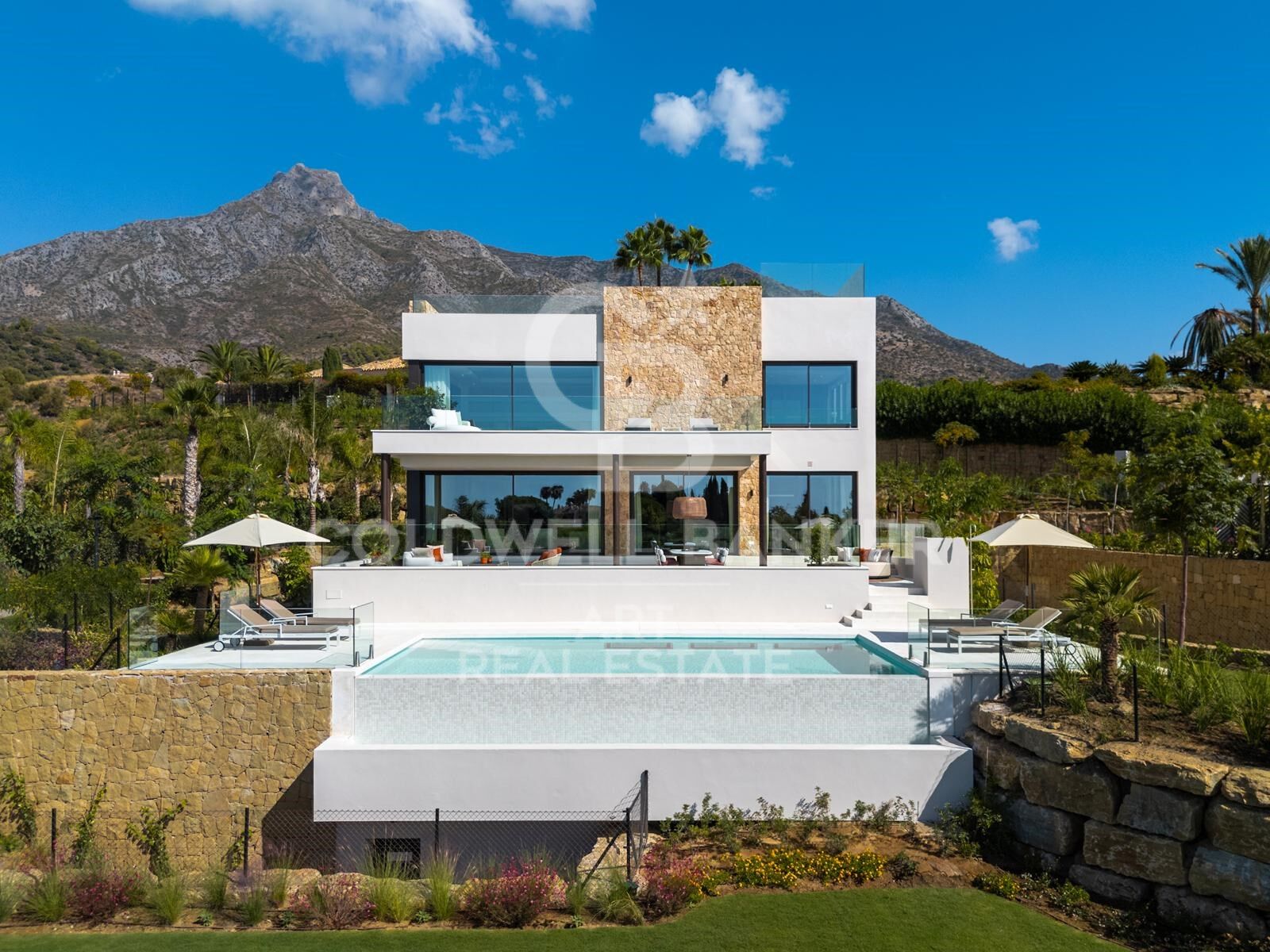 Villa in Marbella, Malaga, Spain 5 bedrooms, 799 sq.m. No. 157444