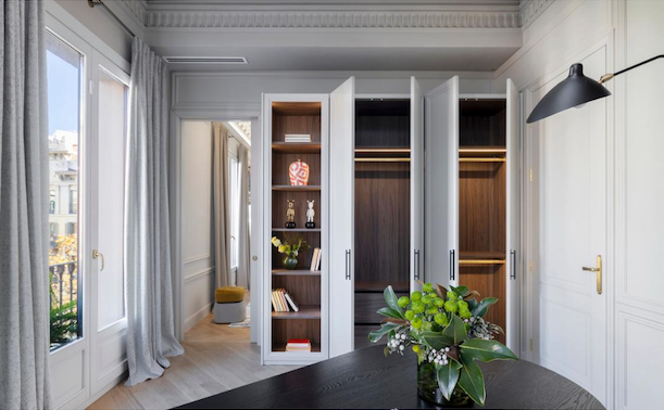 Apartment à Eixample, Barcelona, Espagne 3 chambres, 151 m2 No. 180562