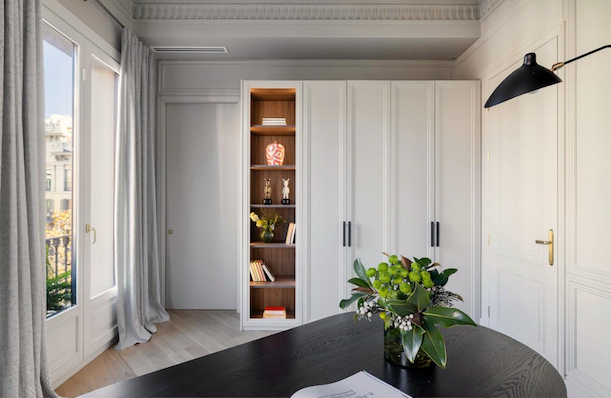 Apartment à Eixample, Barcelona, Espagne 3 chambres, 151 m2 No. 180562