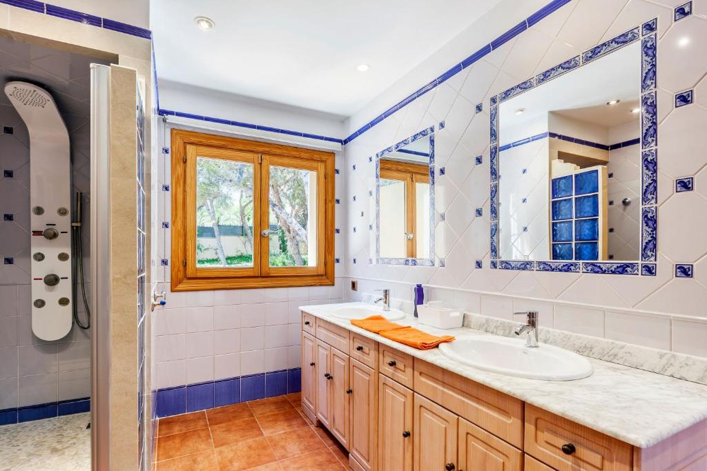 Villa à Cala Vinyes, Mallorca, Espagne 5 chambres, 637 m2 No. 178283