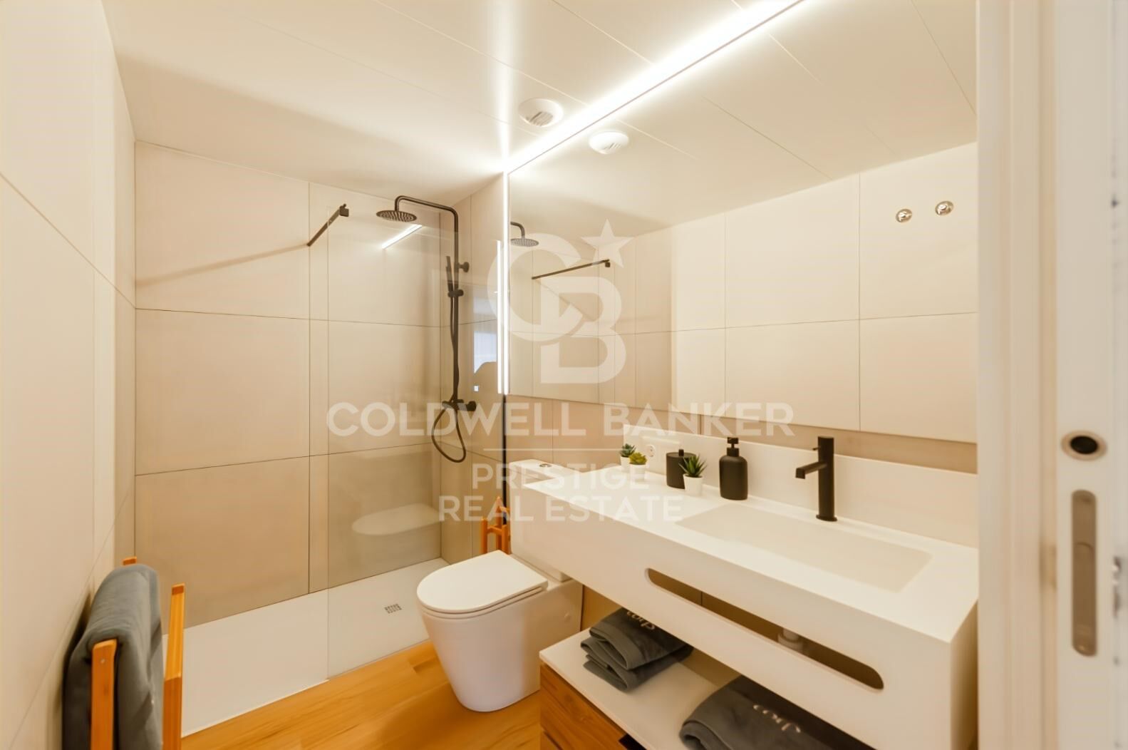 Penthouse w Barcelona, Hiszpania 3 sypialnie, 85 mkw. nr 159425